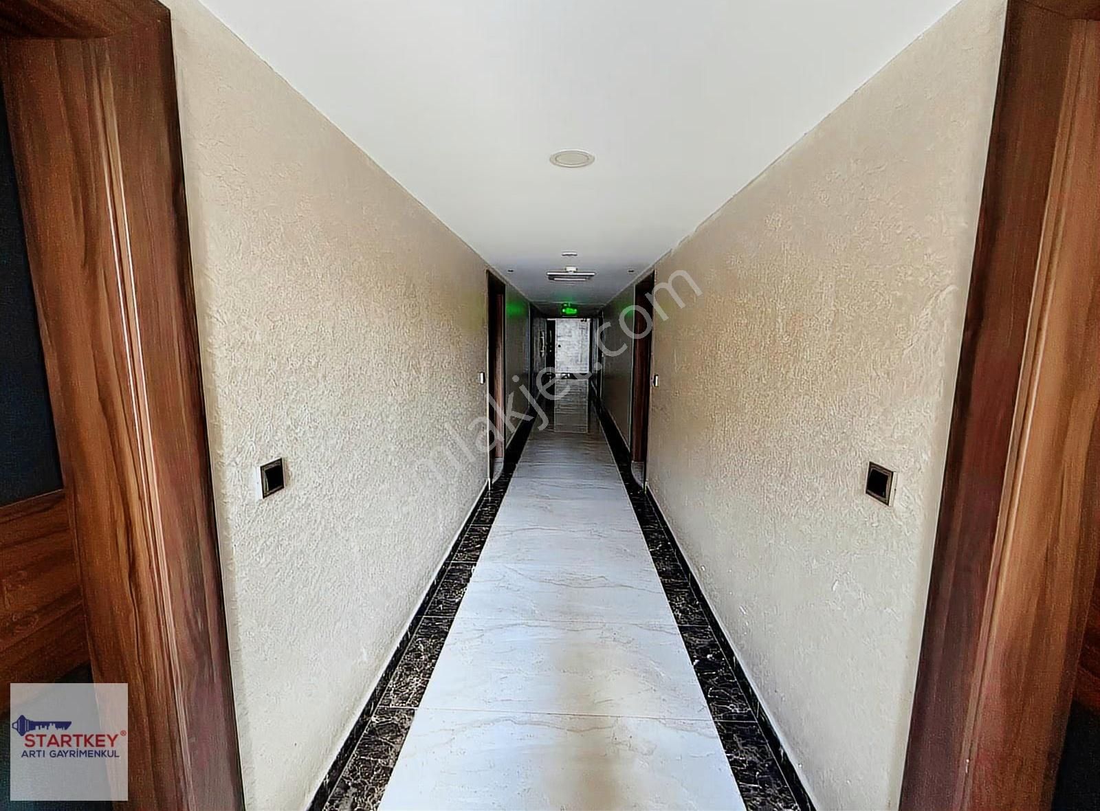 Avcılar Cadde Teras Ara Kat 1+1 Satılık Cam Balkonlu Daire - Görsel 24