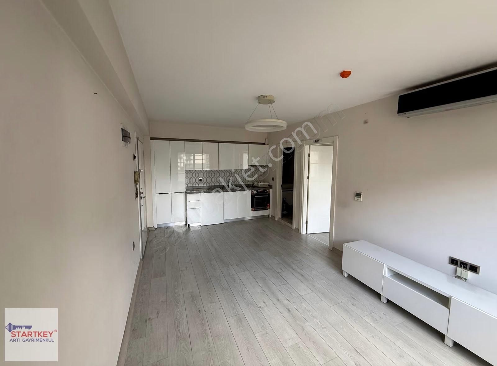 Avcılar Cadde Teras Ara Kat 1+1 Satılık Cam Balkonlu Daire - Görsel 15