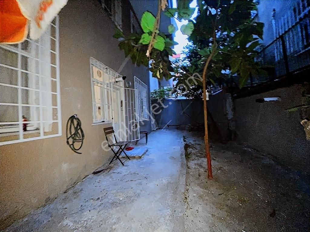 Yıldıztepe'de, Ana Caddeye Ve Metroya Yakın, 105m2, Bahçeli 2+1 - Görsel 7