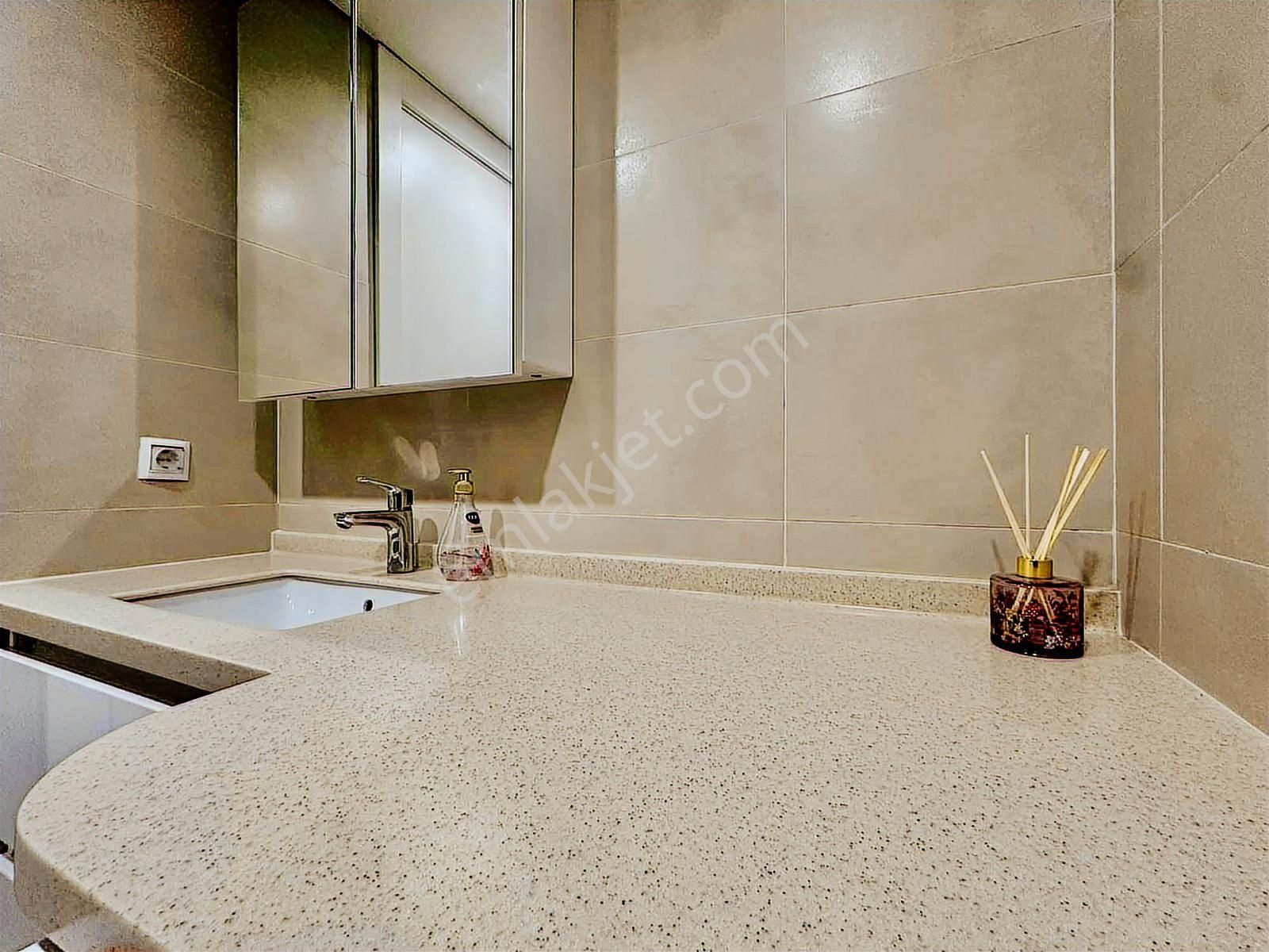 Retro'dan Toya Moda'da Ara Kat 1+1 Eşyalı Daire - Görsel 6