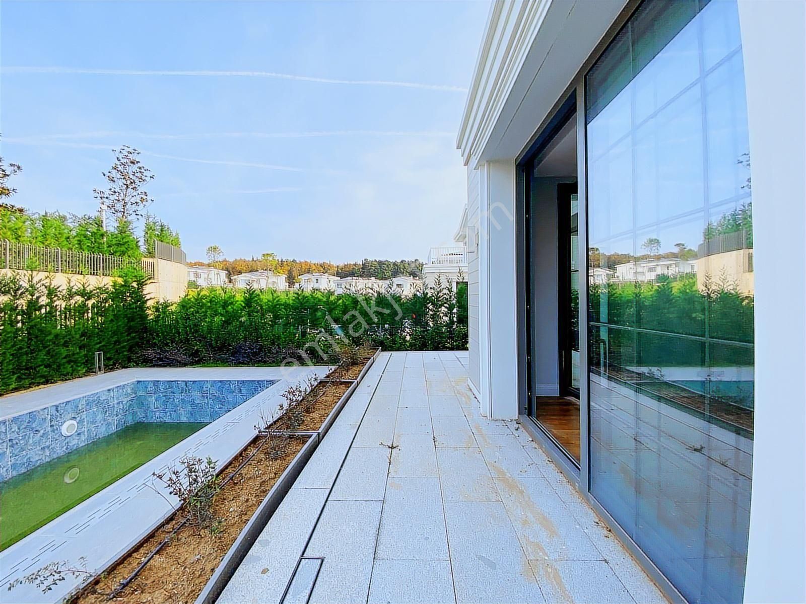 Çınarköy Evlerinde Çift Teraslı, Ebeveyn Suitli, Müstakil Villa - Görsel 3