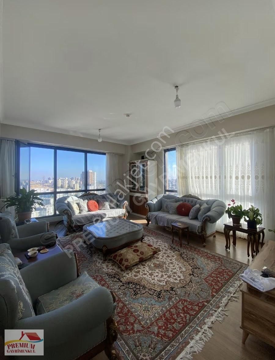 Emlak Konut Kule De 16 Kat 3+1 Kuzey-batı Cepheli Satılık Daire