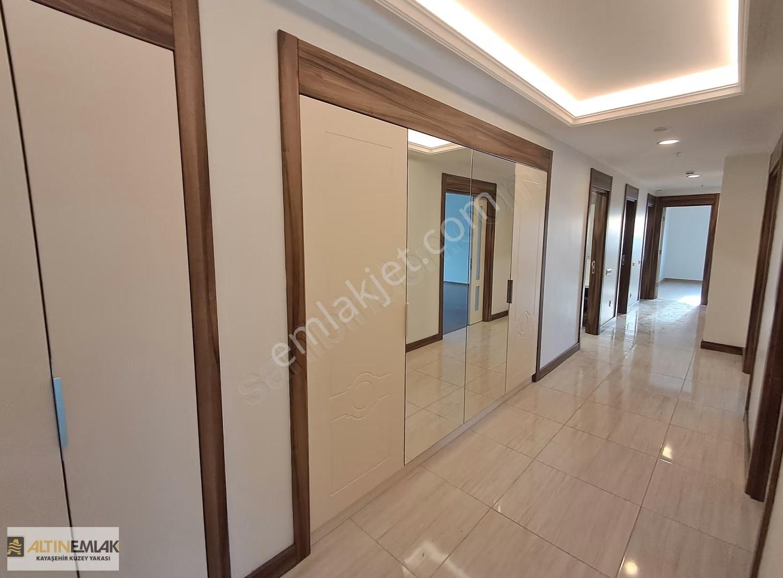 (hemen Taşın) Başakşehir Park Mavera 1 Sitesi Satılık 4+1 Daire