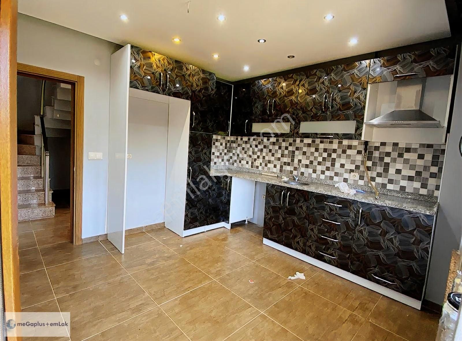 Şile Megaplus Emlak'tan Kumbaba'da 3+1 Eşyasız Kiralık Villa - Görsel 10