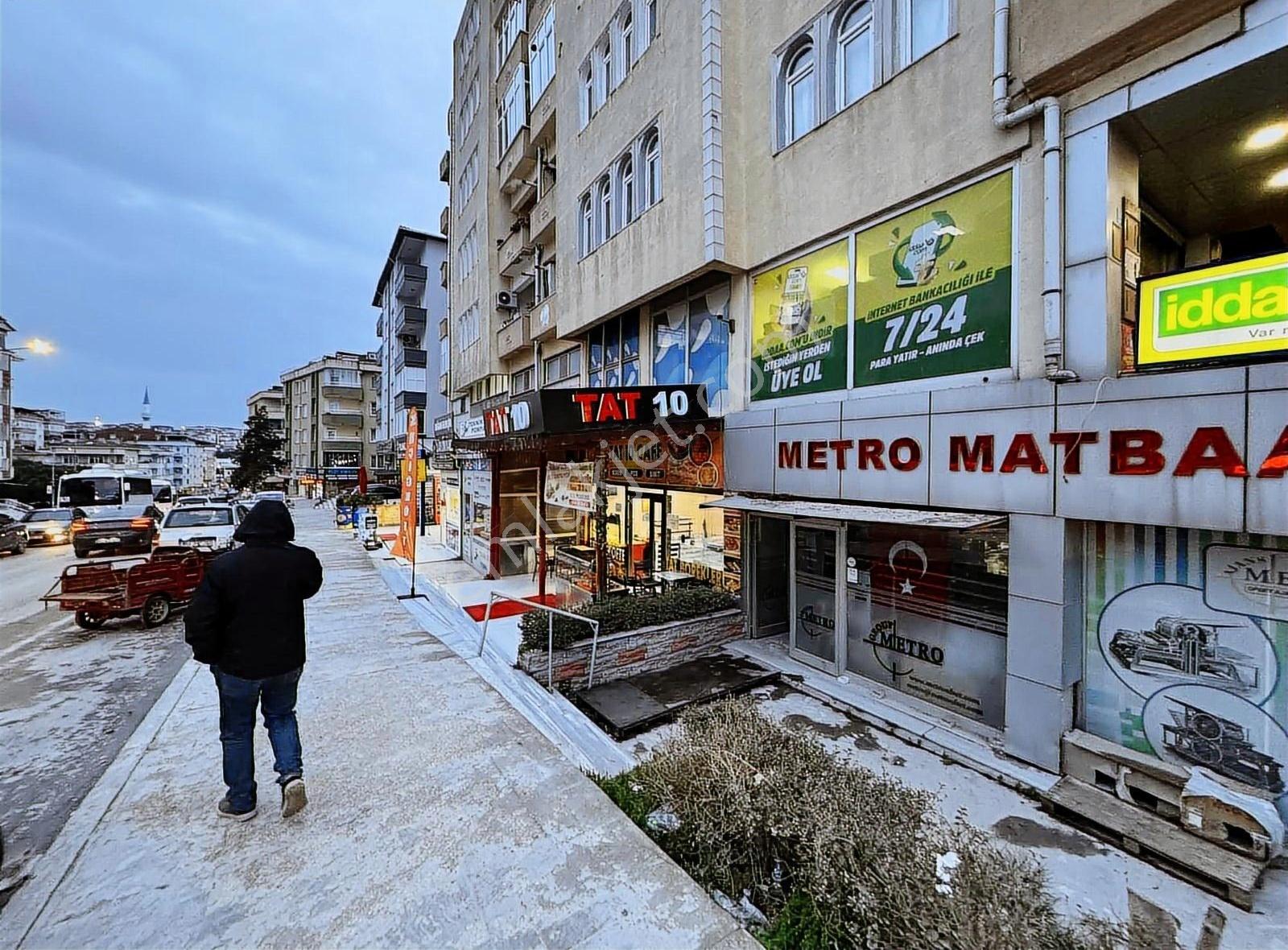 Fevzipaşa Mahallesin De Satılık 40+40=80m Dükkan - Görsel 2