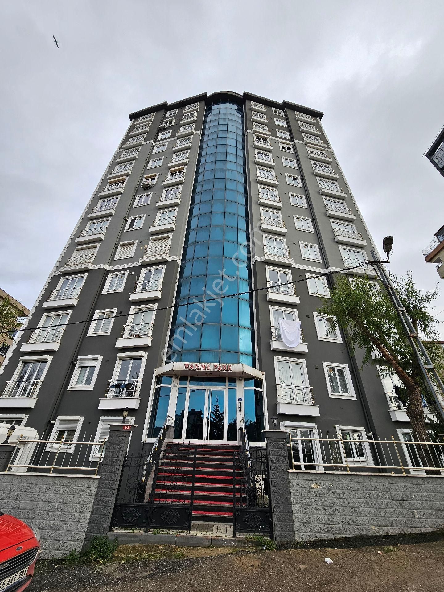 Alper Alkan'dan İlkbal Cad. Harika Konumda Masrafsız 3+1