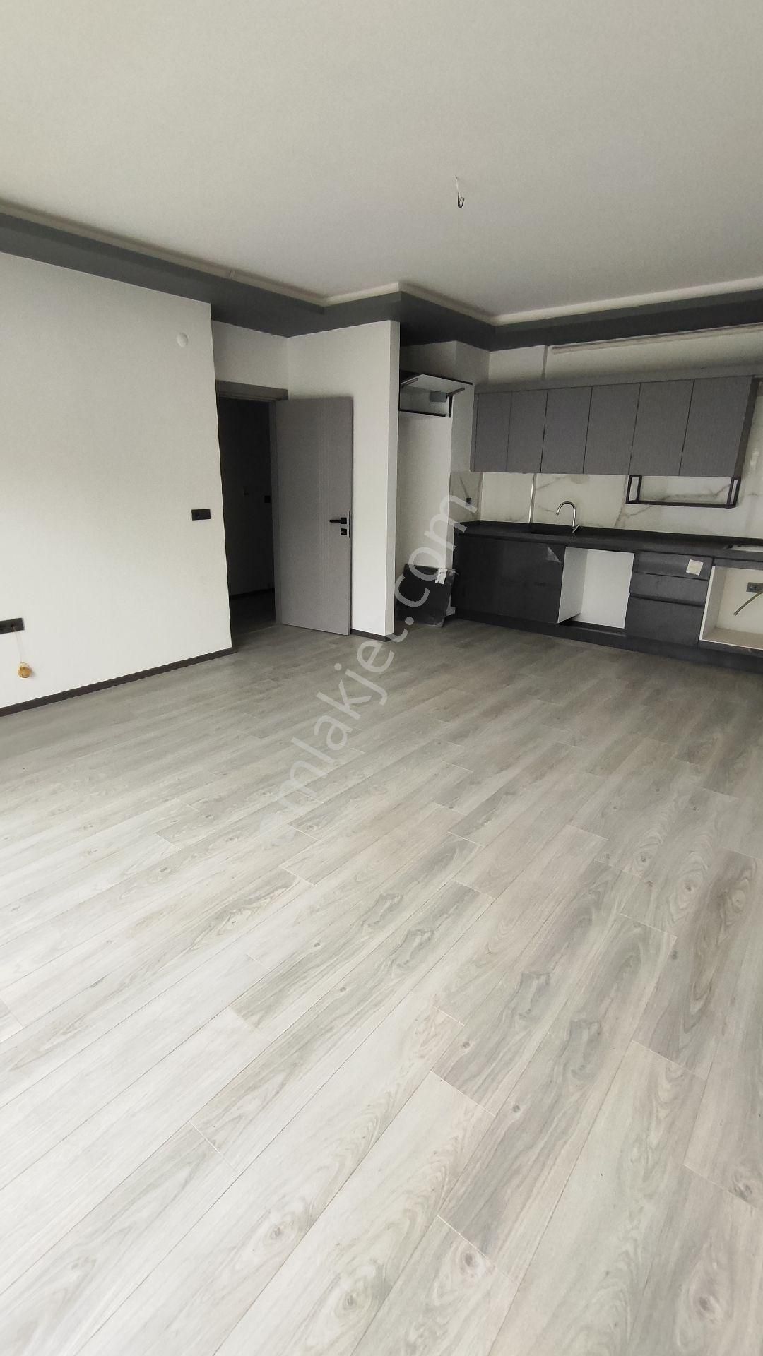 Kuşadası'nda Nezih Sitede Yeni Doğalgazlı Daire - Görsel 3