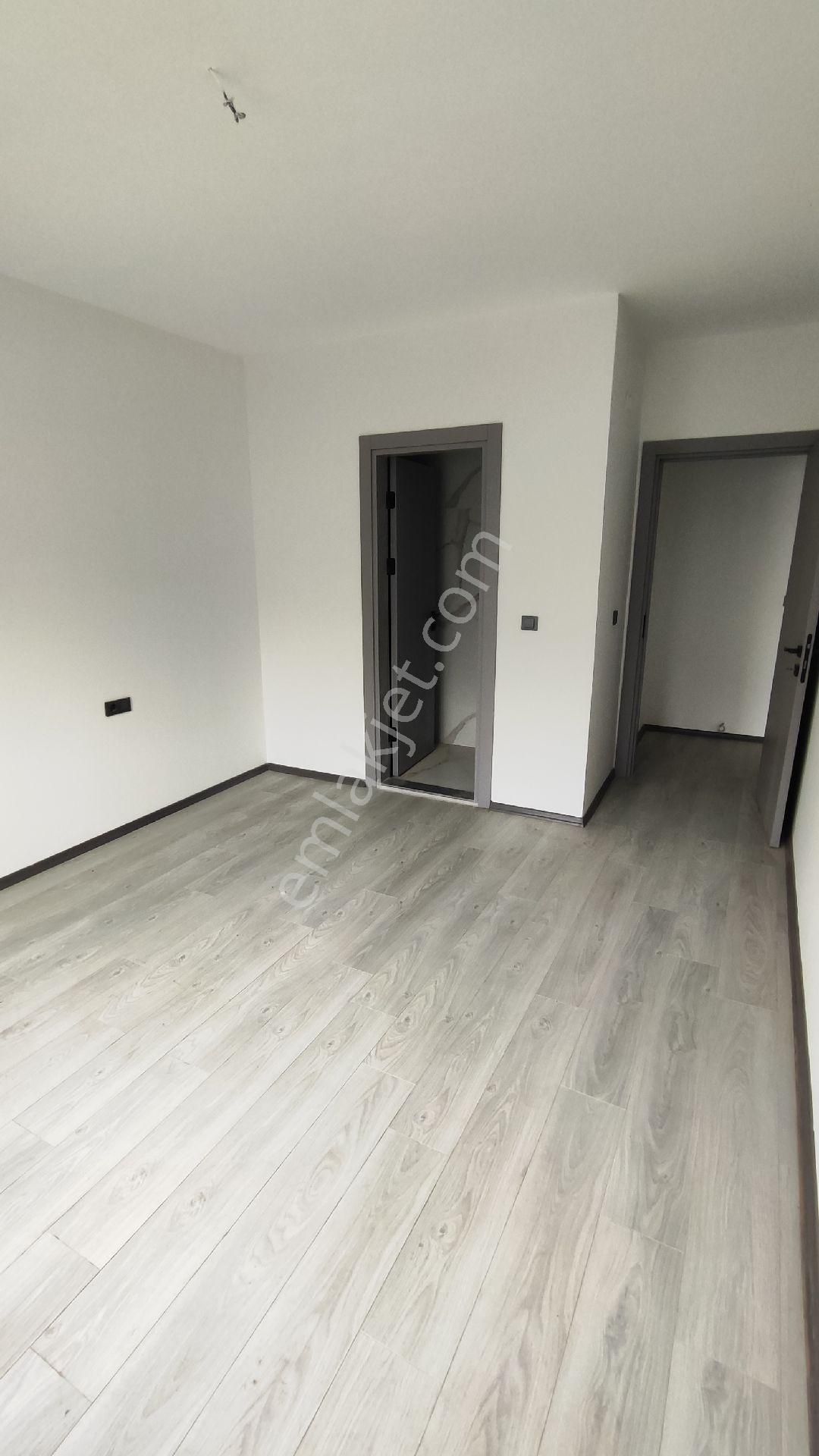 Kuşadası'nda Nezih Sitede Yeni Doğalgazlı Daire - Görsel 6