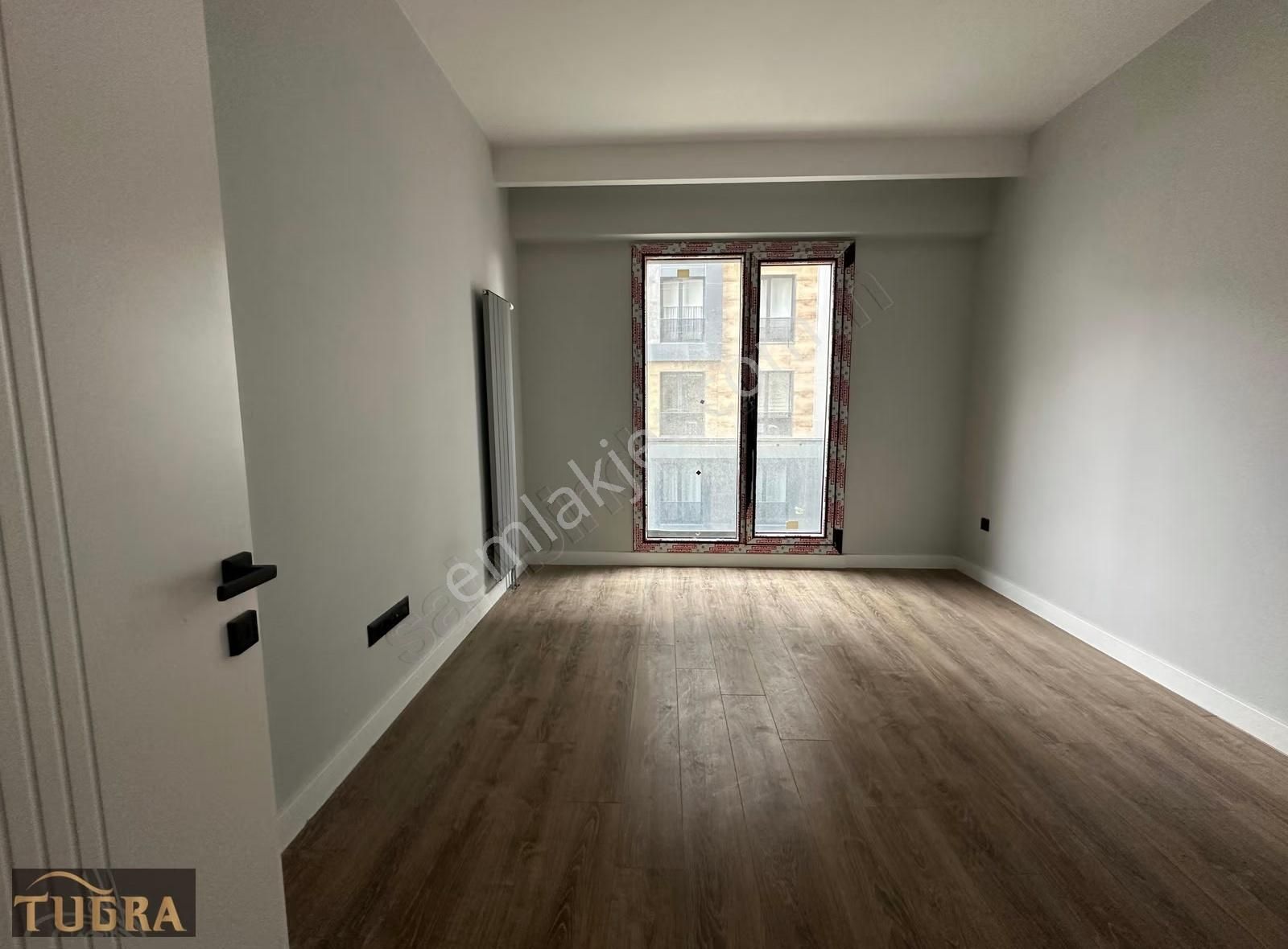 Tuğra'dan Hürriyet Mah. Lüks Site İçi Ara Kat 3+1 150m² Satılık - Görsel 5