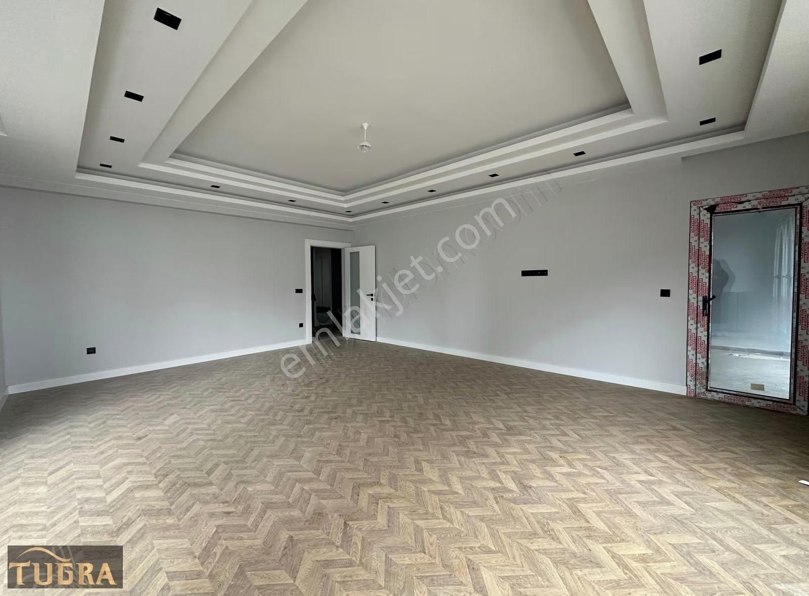 Tuğra'dan Hürriyet Mah. Lüks Site İçi Ara Kat 3+1 150m² Satılık - Görsel 10
