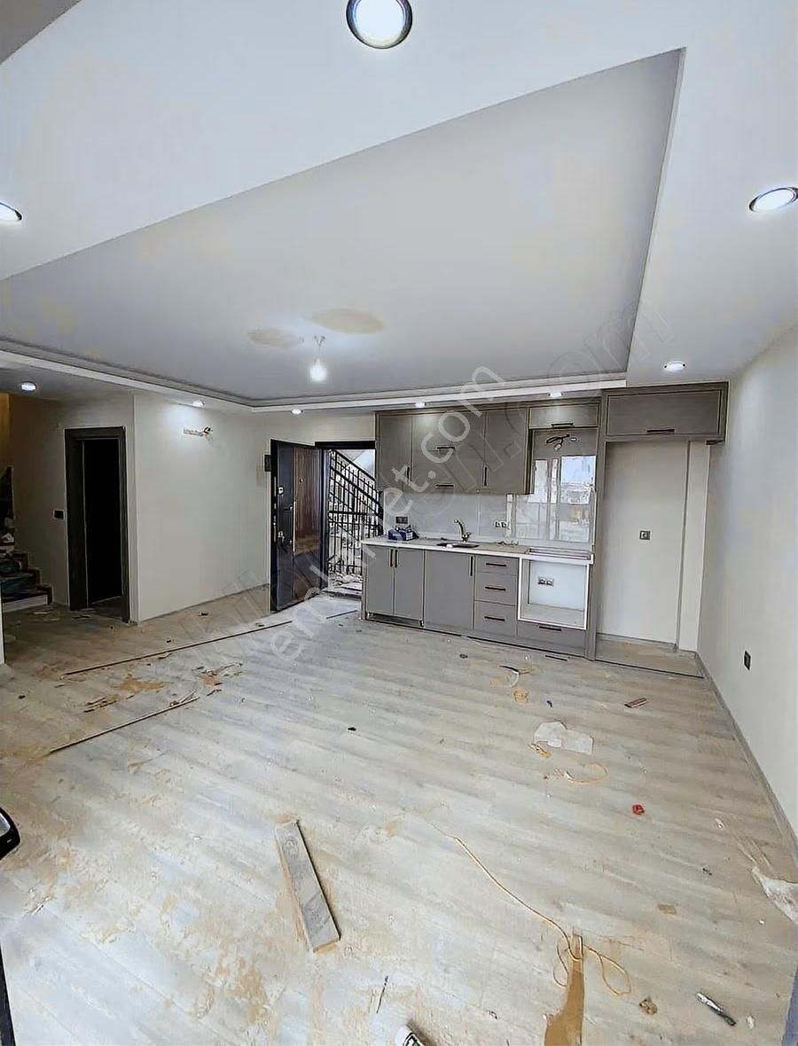 Ilıca Mahallesi'ndeki 2 + 1 Dubleks Dairemiz Asansörlü Satılı - Görsel 8