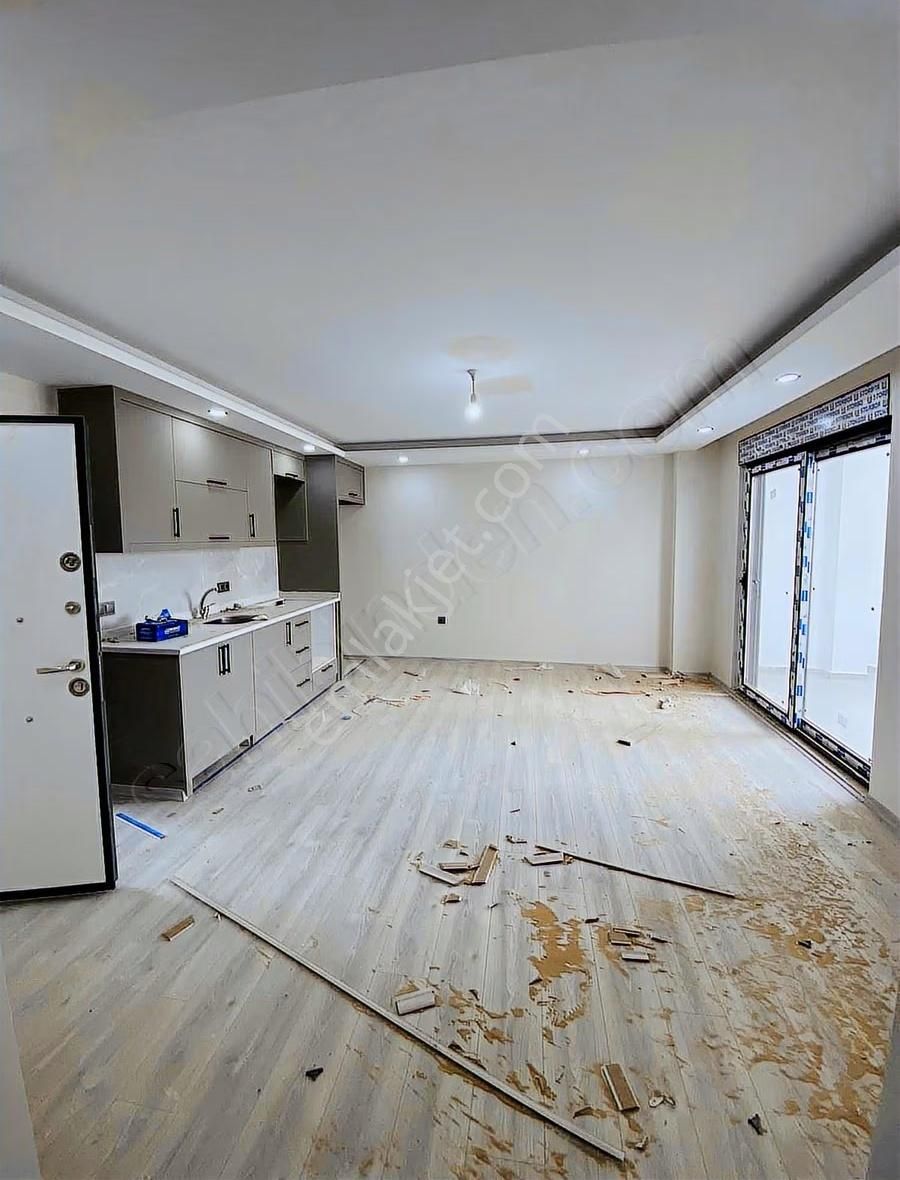 Ilıca Mahallesi'ndeki 2 + 1 Dubleks Dairemiz Asansörlü Satılı