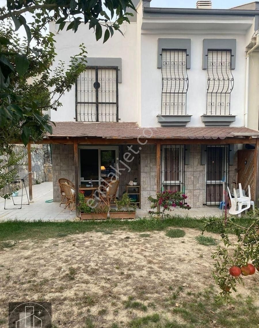 Aydın Kuşadası Kadınlardenizi İlközge Sitesi 3+1 Satılık Villa