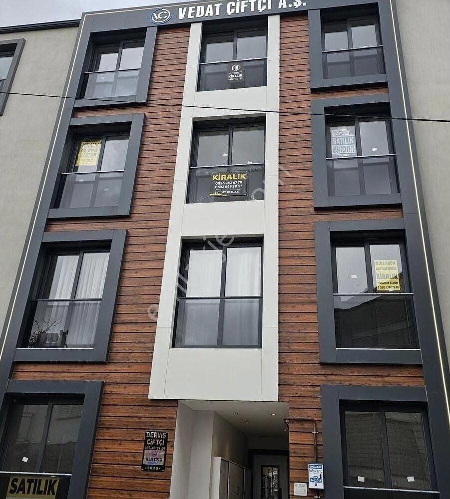 Fabrika Caddesi Üzerinde Geniş Kiralık 1+1 - Görsel 12