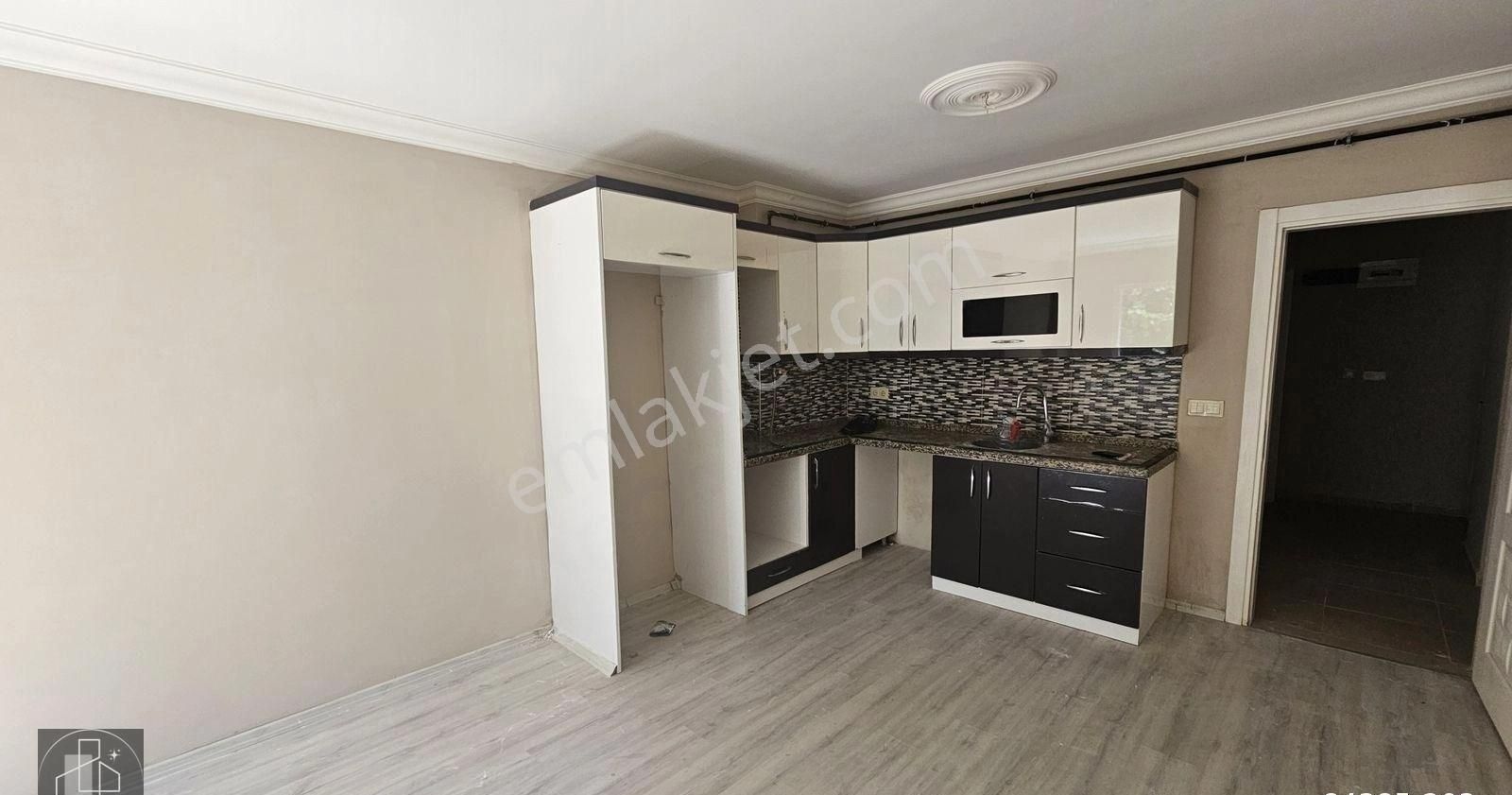2+1 Bahçe Kullanımlı Müstakil Tadında Okullar Bölgesinde - Görsel 13