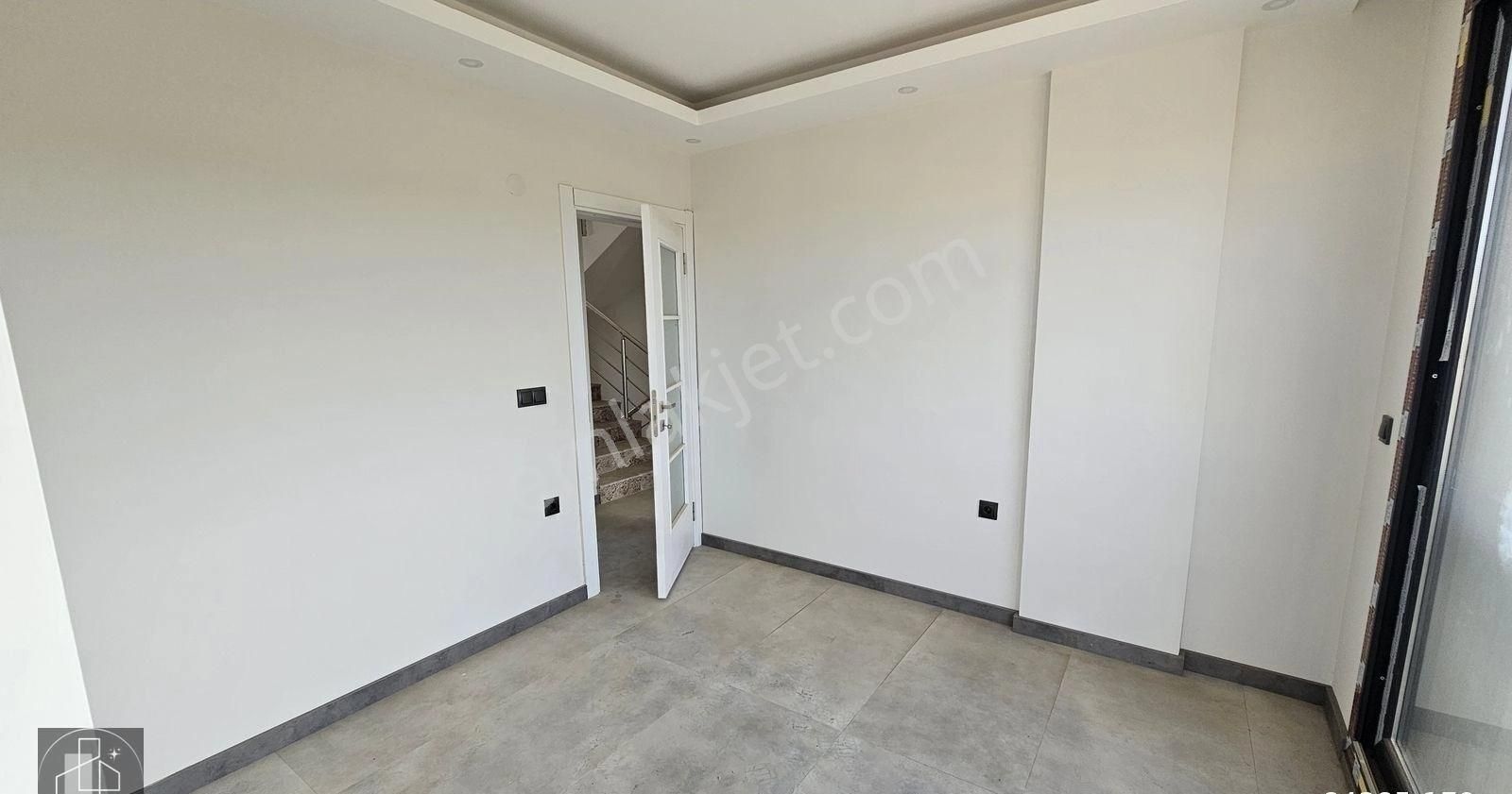 Düzce'de Köşe Parsel 310 M2 Arsa İçerisinde Satılık 3+1 Villa - Görsel 3