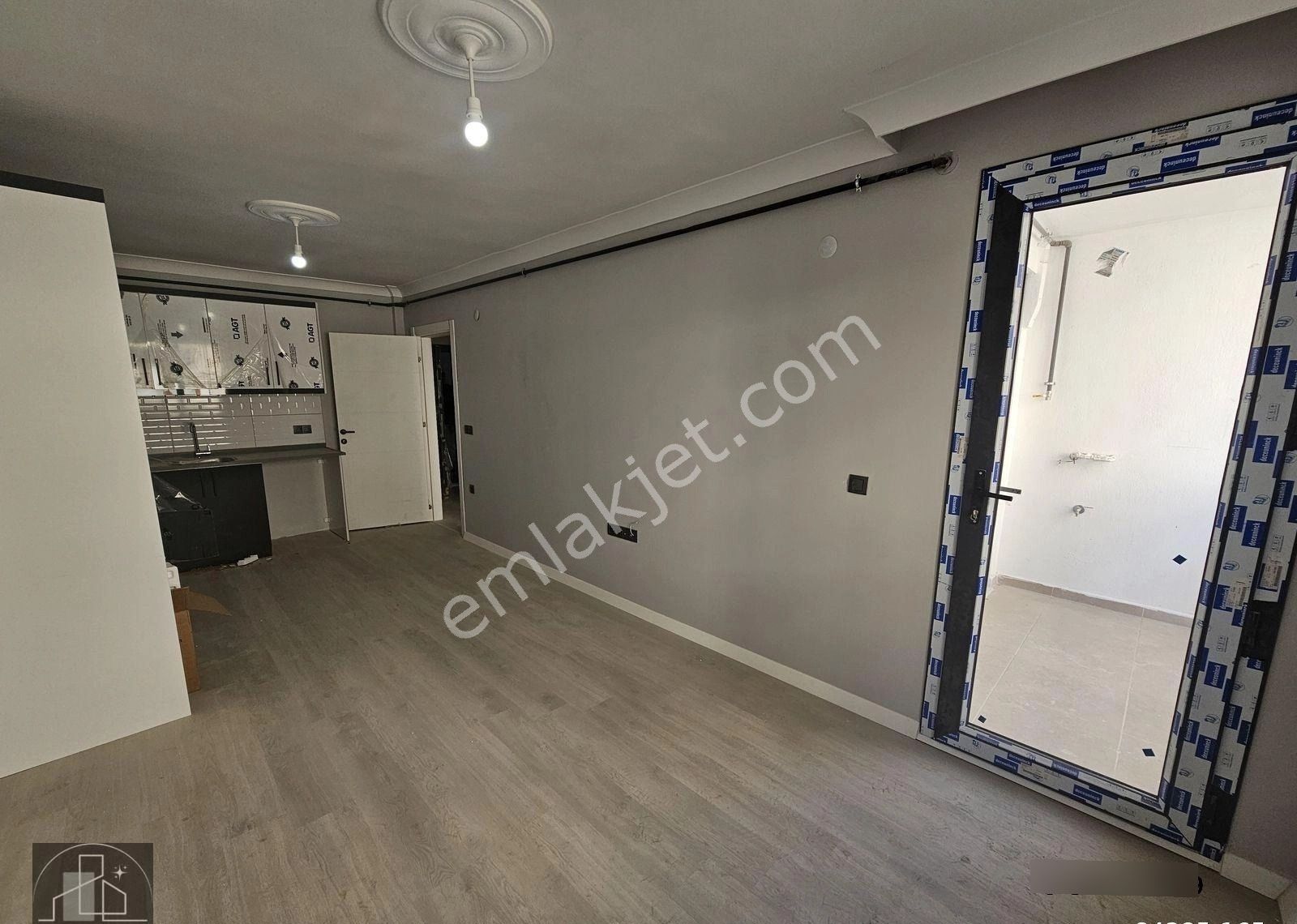 Yıldız Emlaktan Satılık 2+1 Ara Kat Daire Seferihisar Merkez