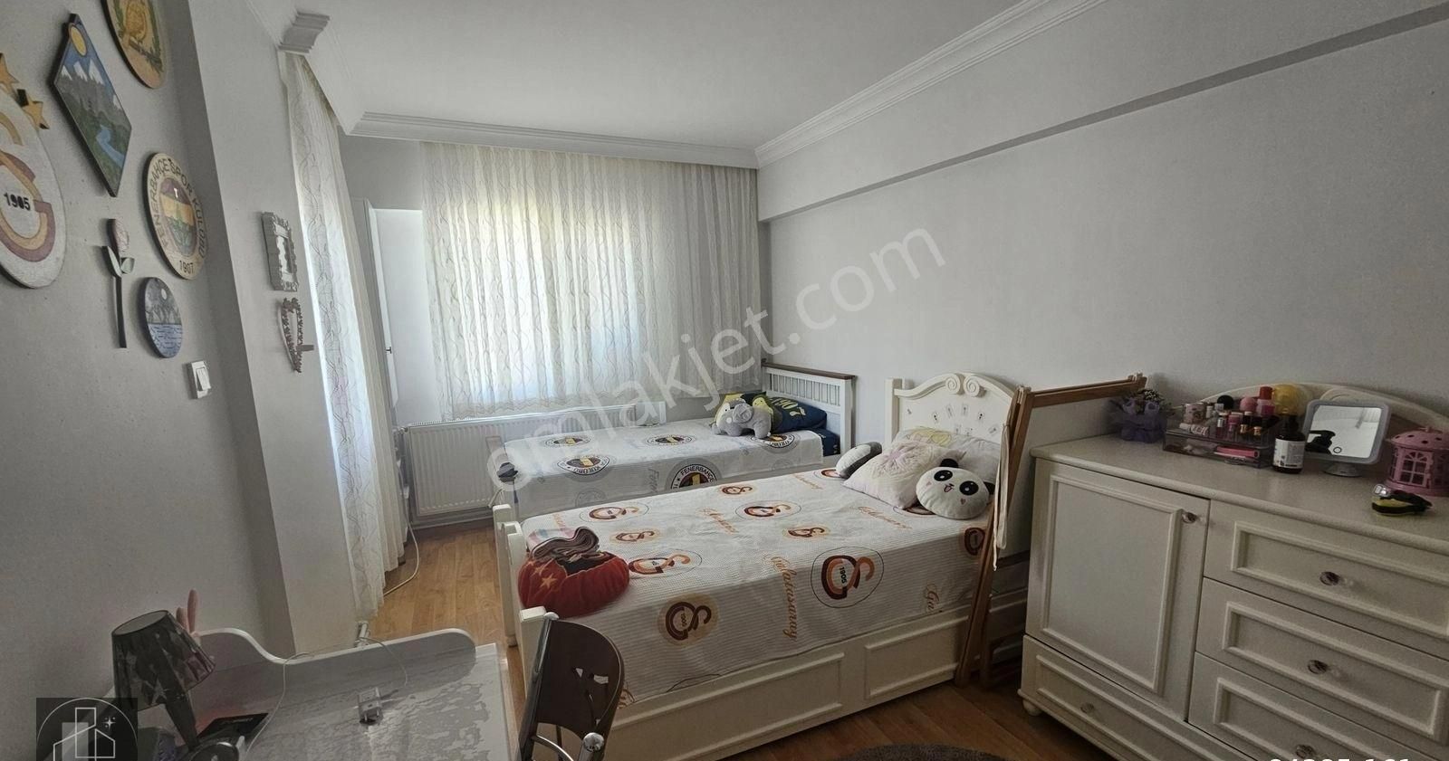 Satılık 2+1 Geniş Ara Kat Daire Seferihisar / Ana Cadde Üzeri - Görsel 14