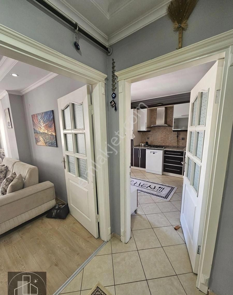 İzmir Narlıdere Güngören Caddesinde Merkezi Konumda Satılık 3+1 - Görsel 8