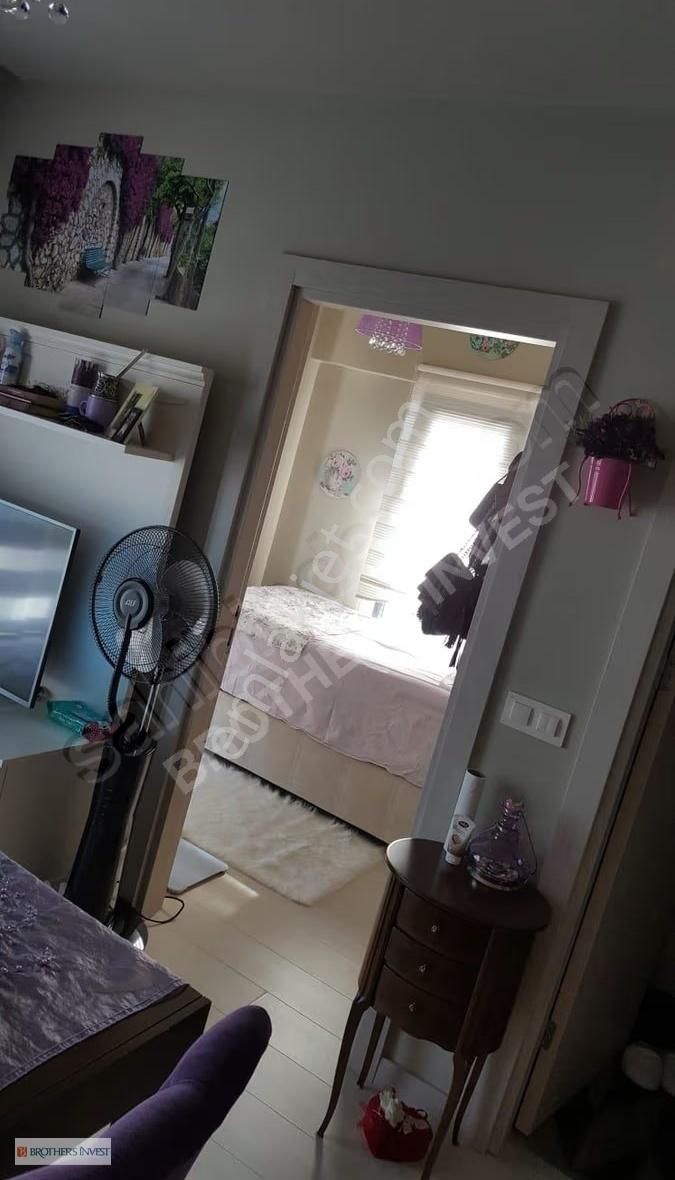 Brothers'tan Nef 98 Sitesinde Yüksek Kat Çift Cephe Satılık 1+1 - Görsel 13