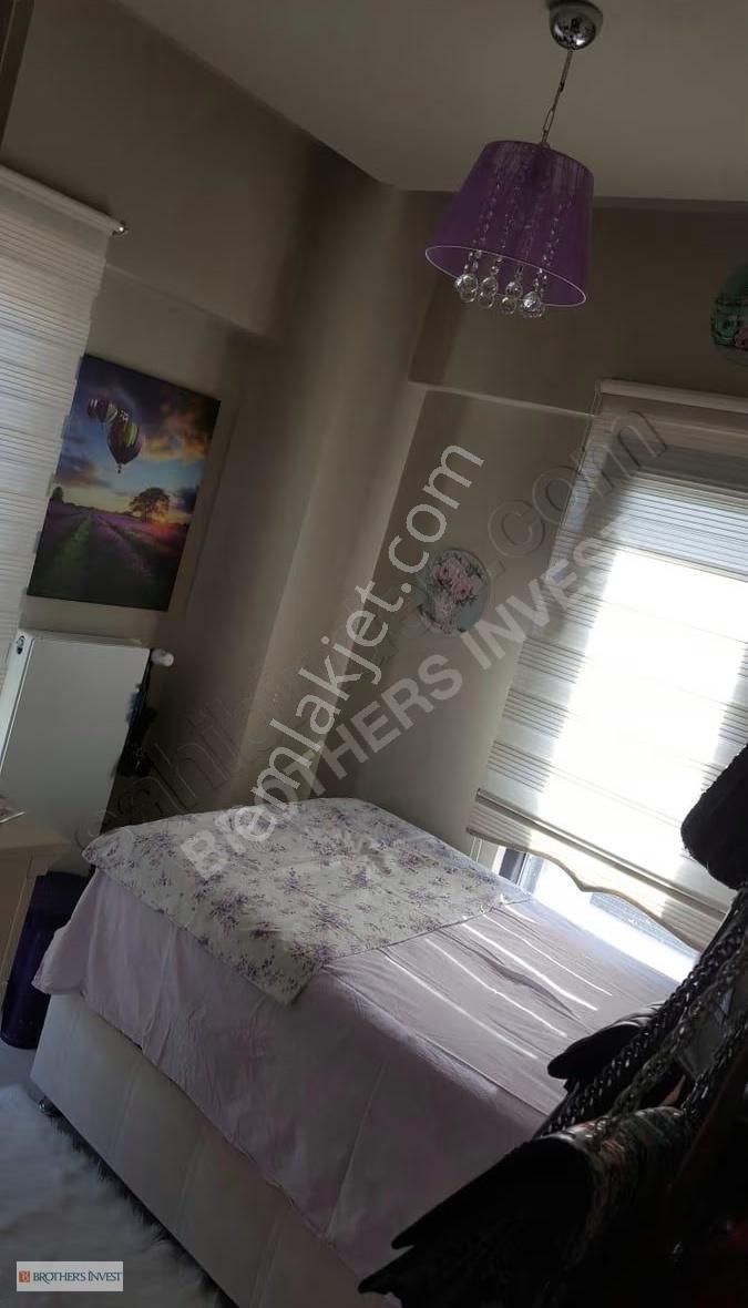 Brothers'tan Nef 98 Sitesinde Yüksek Kat Çift Cephe Satılık 1+1 - Görsel 3