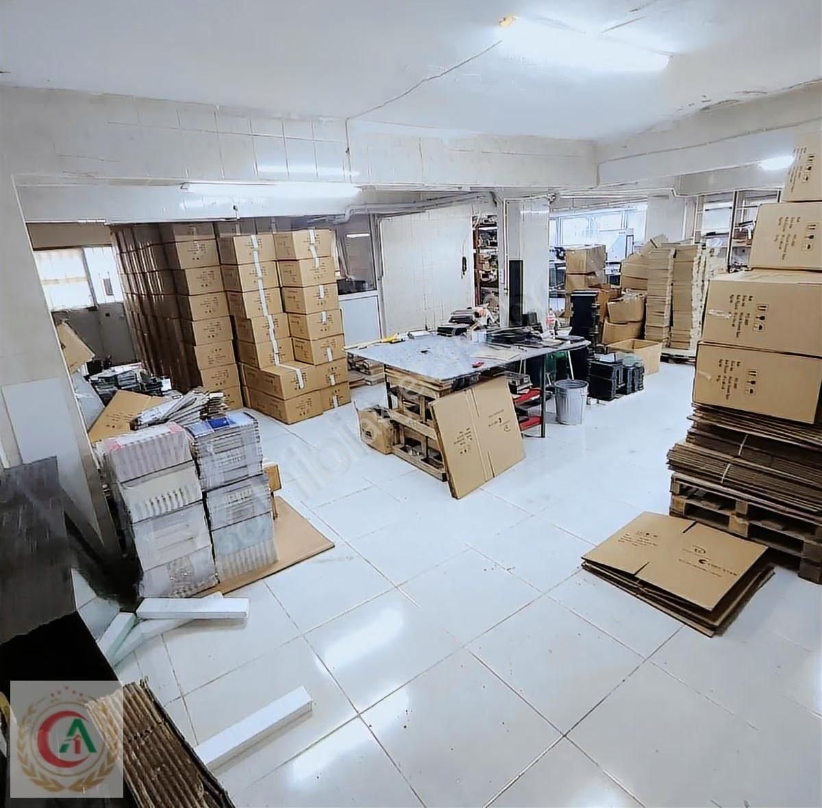 Akdoğan İnş Yunusemre Mah Kiralık Giriş Dükkan 220m2 Kira 25.000 - Görsel 5