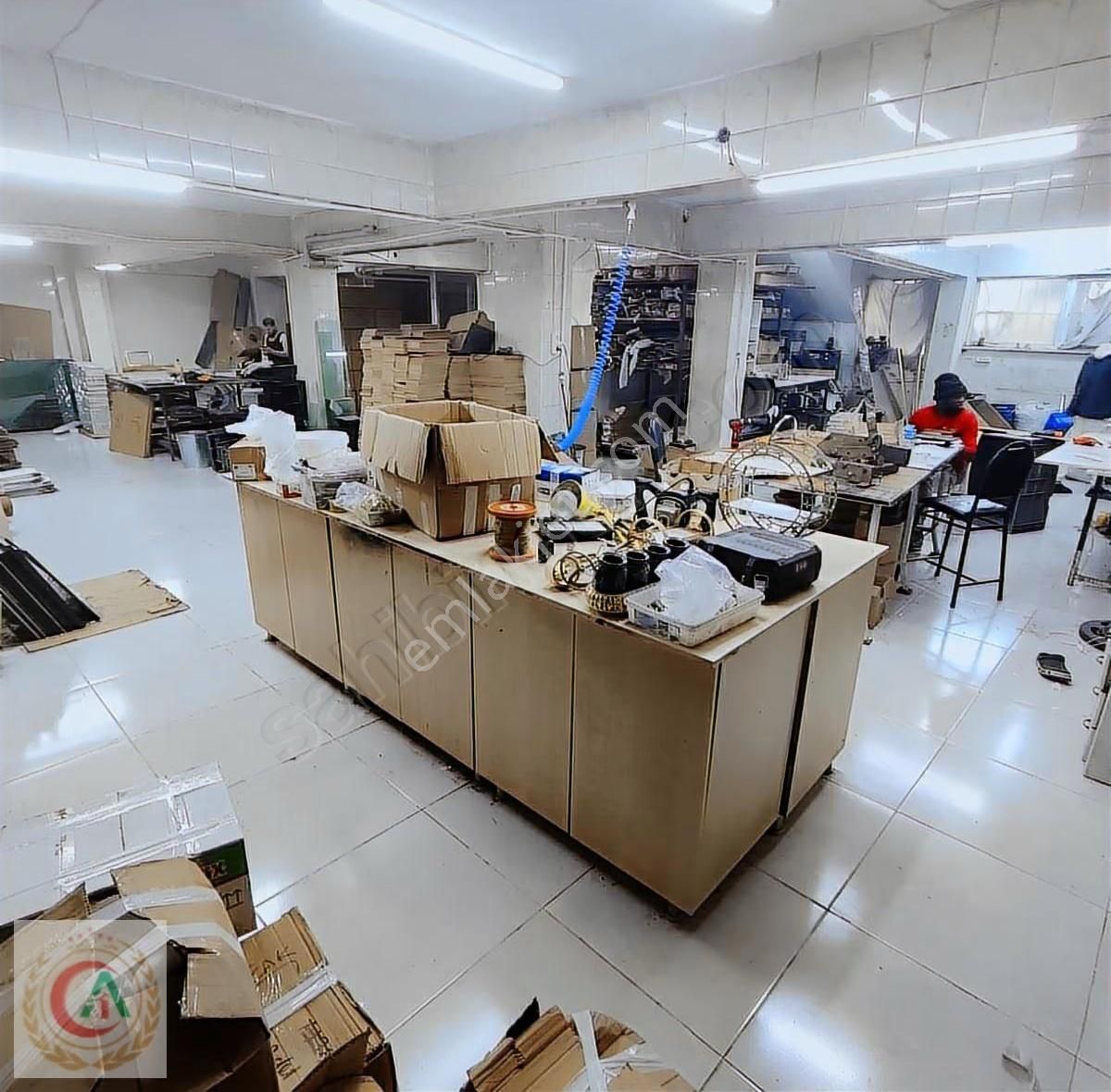 Akdoğan İnş Yunusemre Mah Kiralık Giriş Dükkan 220m2 Kira 25.000 - Görsel 4