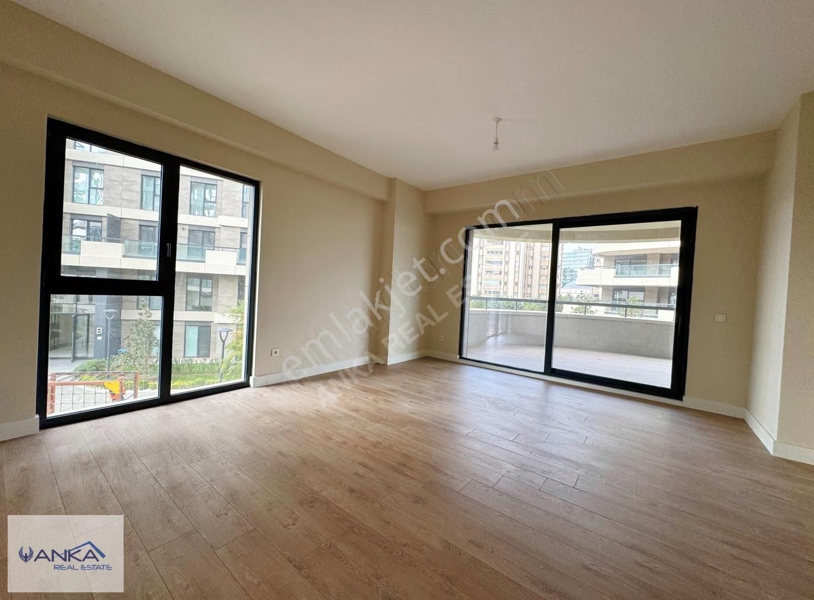 Batı Yakası Projesinde Geniş Oval Balkonlu 2+1 Daire - Görsel 30