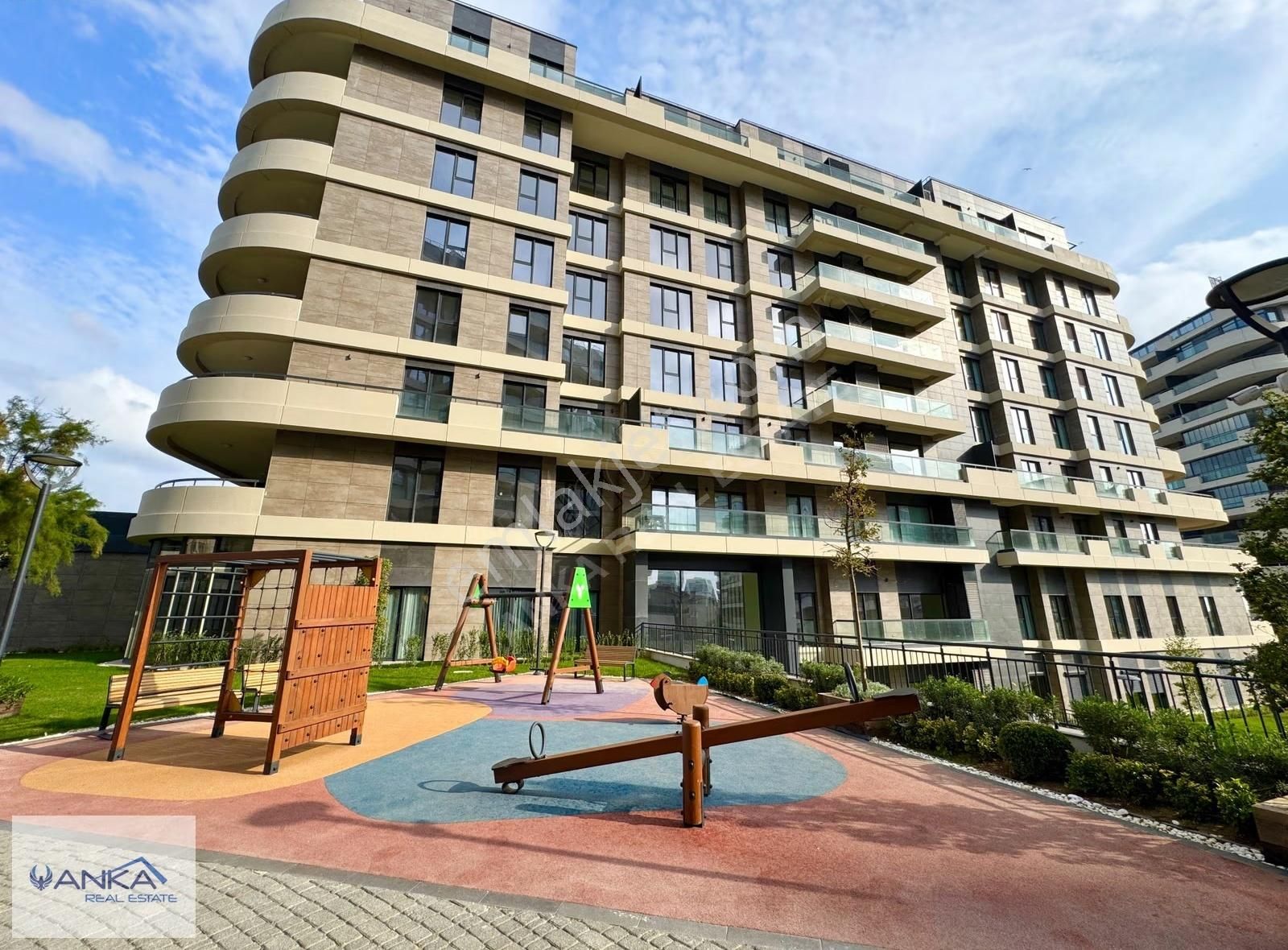 Batı Yakası Projesinde Geniş Oval Balkonlu 2+1 Daire - Görsel 22