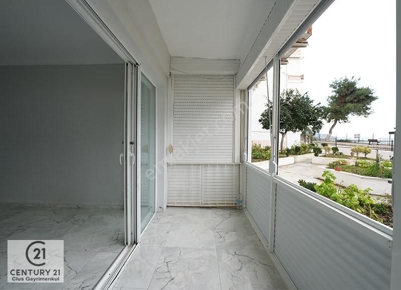 Kordona Cephe Denize Direkt Tüp Geçitli Studio Daire - Görsel 8