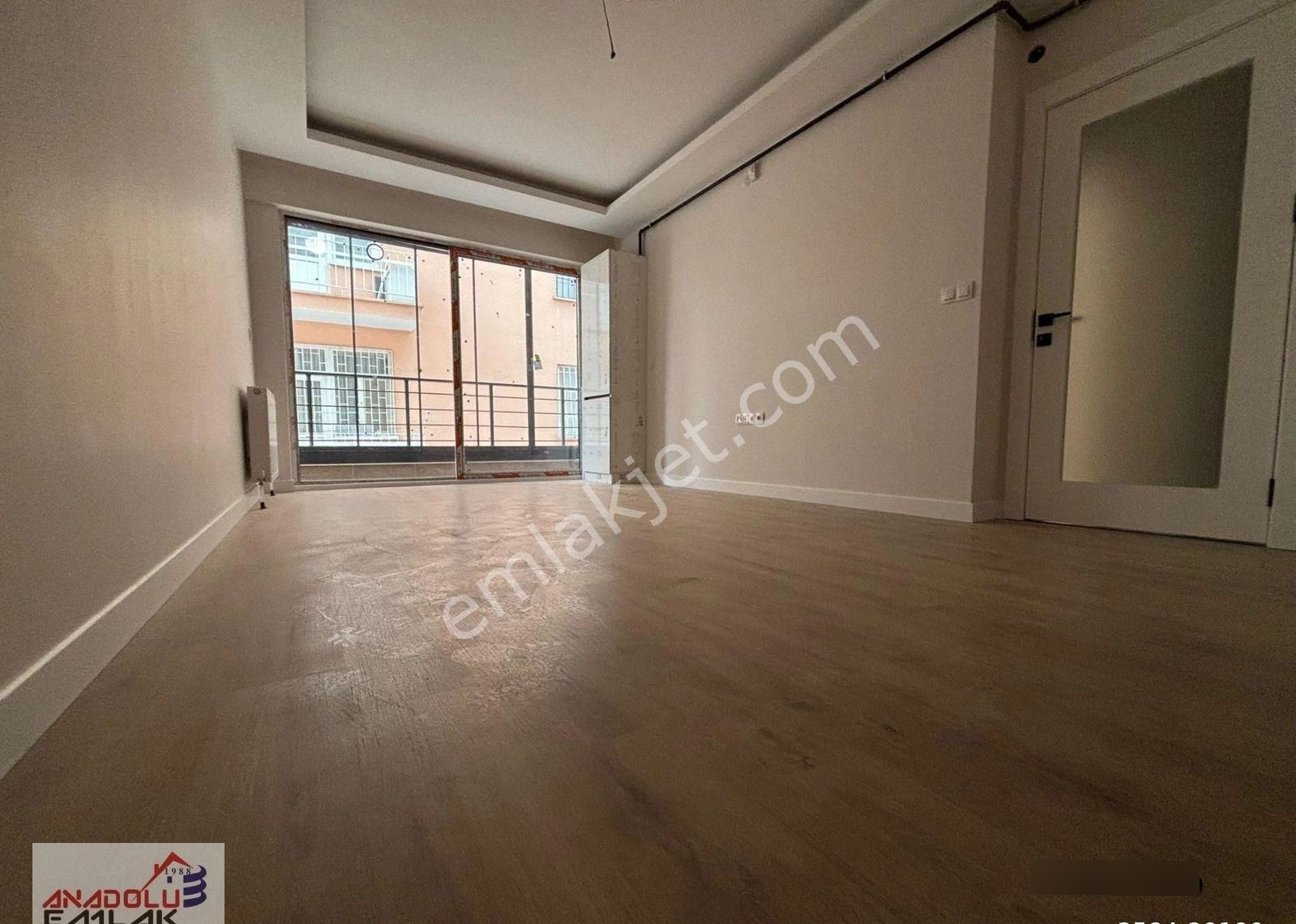 Anadoludan Bahçelievlerde 1+1 Katta Balkonlu Lüx - Görsel 8