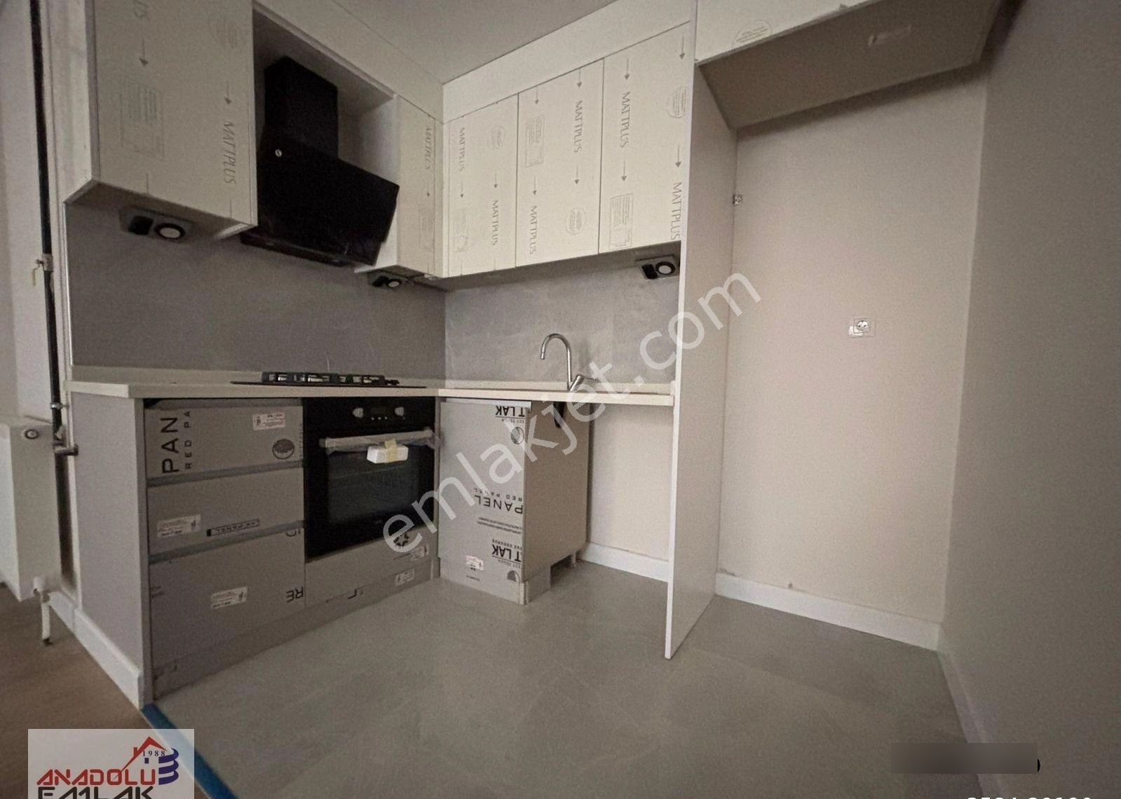 Anadoludan Bahçelievlerde 1+1 Katta Balkonlu Lüx - Görsel 10