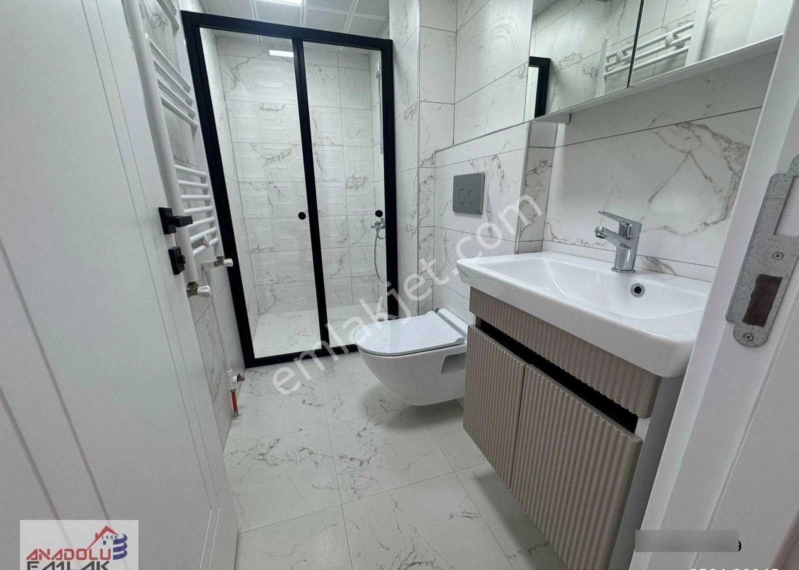 Anadoludan Bahçelievlerde 2+1 Ön Katta Köşe Mükemmel - Görsel 6