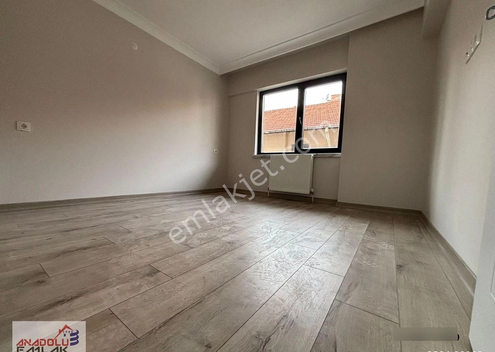 Anadoludan Bahçelievlerde Yeni Binada 2.katta 1+1 Balkonlu Lüx - Görsel 8