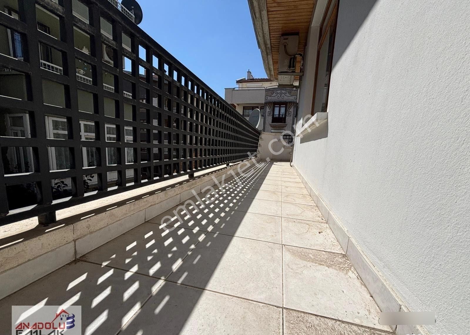 Anadooludan Bahçelievlerde 3+1 2.kat Ön Asansörlü Ful Mobilyalı - Görsel 8