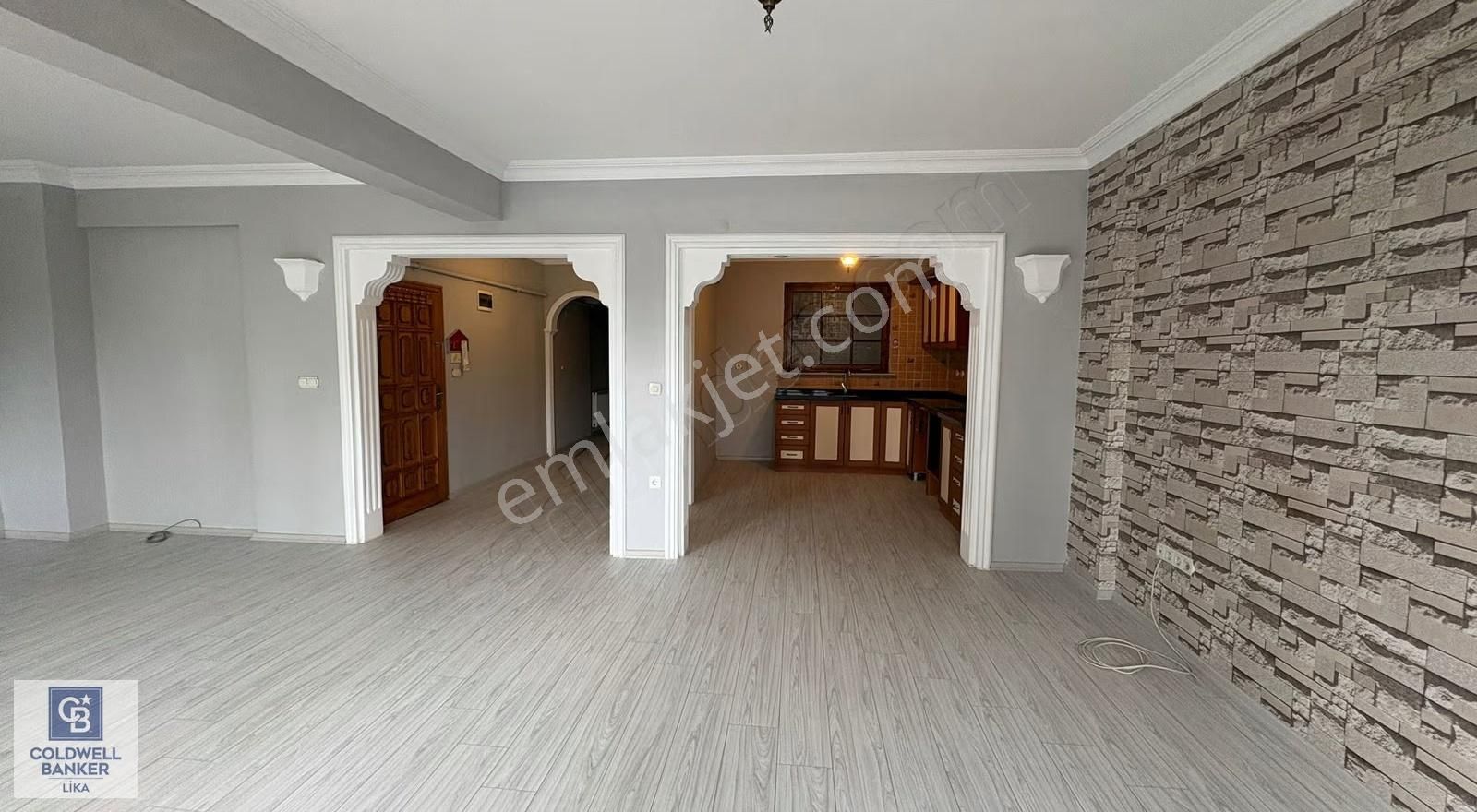 Harika Konuma Sahip Bahçesi Size Ait Ferah 3+1 Kiralık Daire - Görsel 14