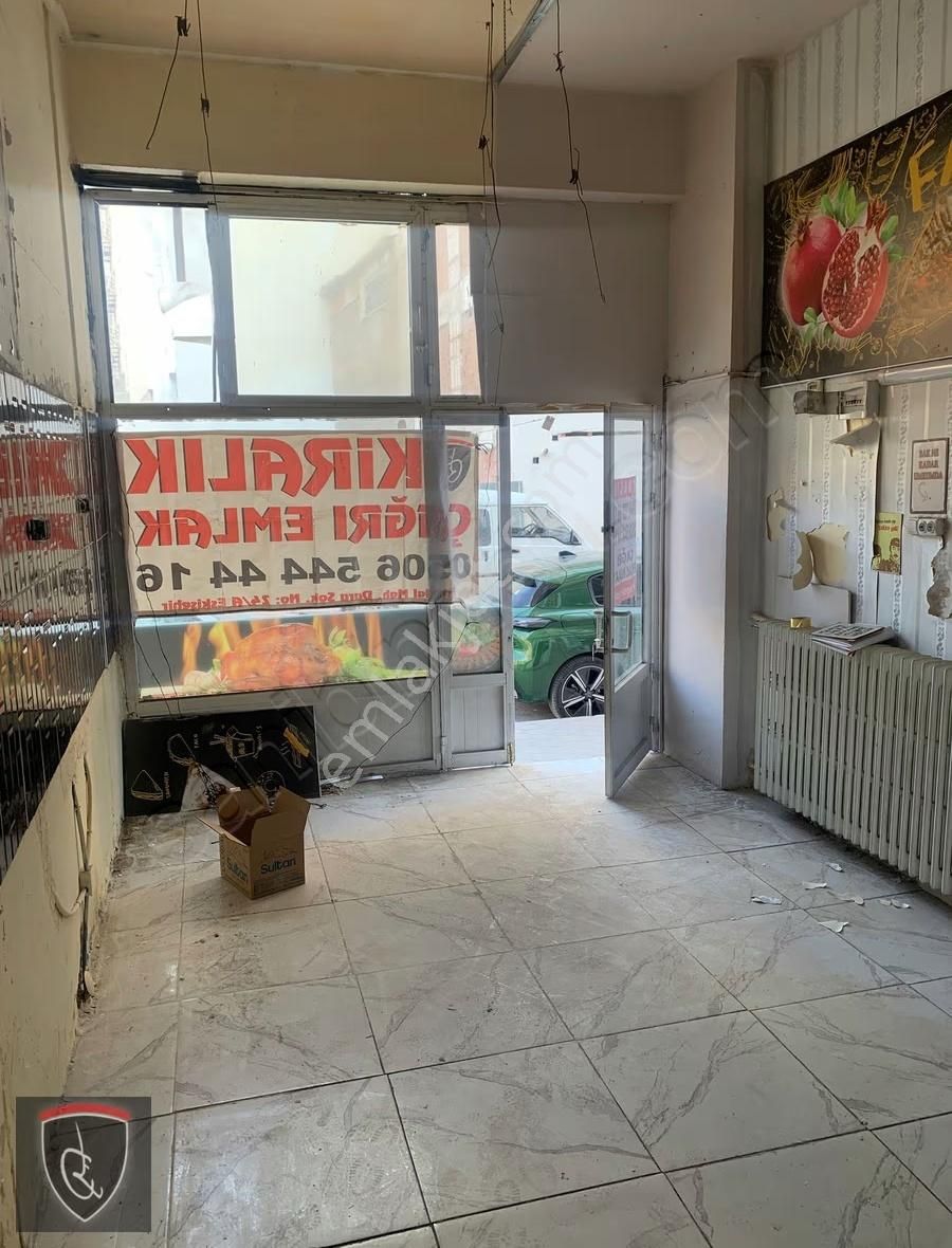 Merkezde, Yunusemre Cadde Yakını Kiralık Dükkan - Görsel 5