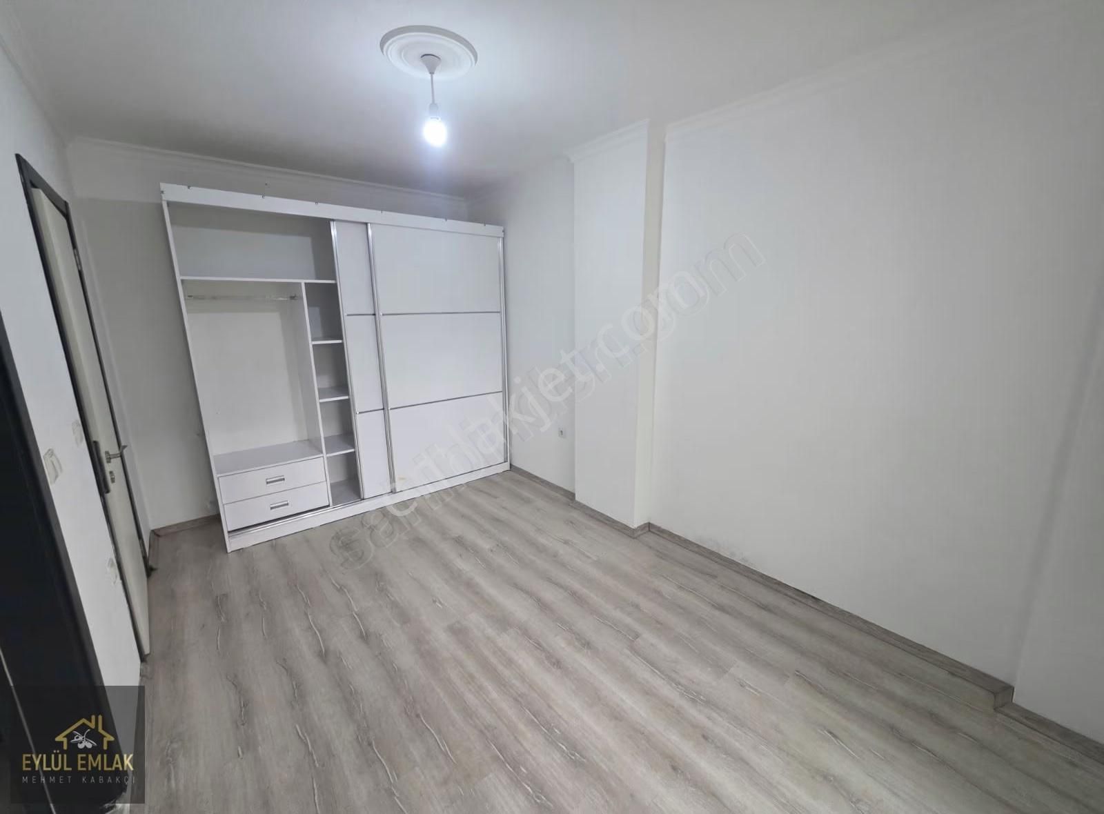 Mumcularda Satılık 2+1 Bahçe Katı Daire - Görsel 9
