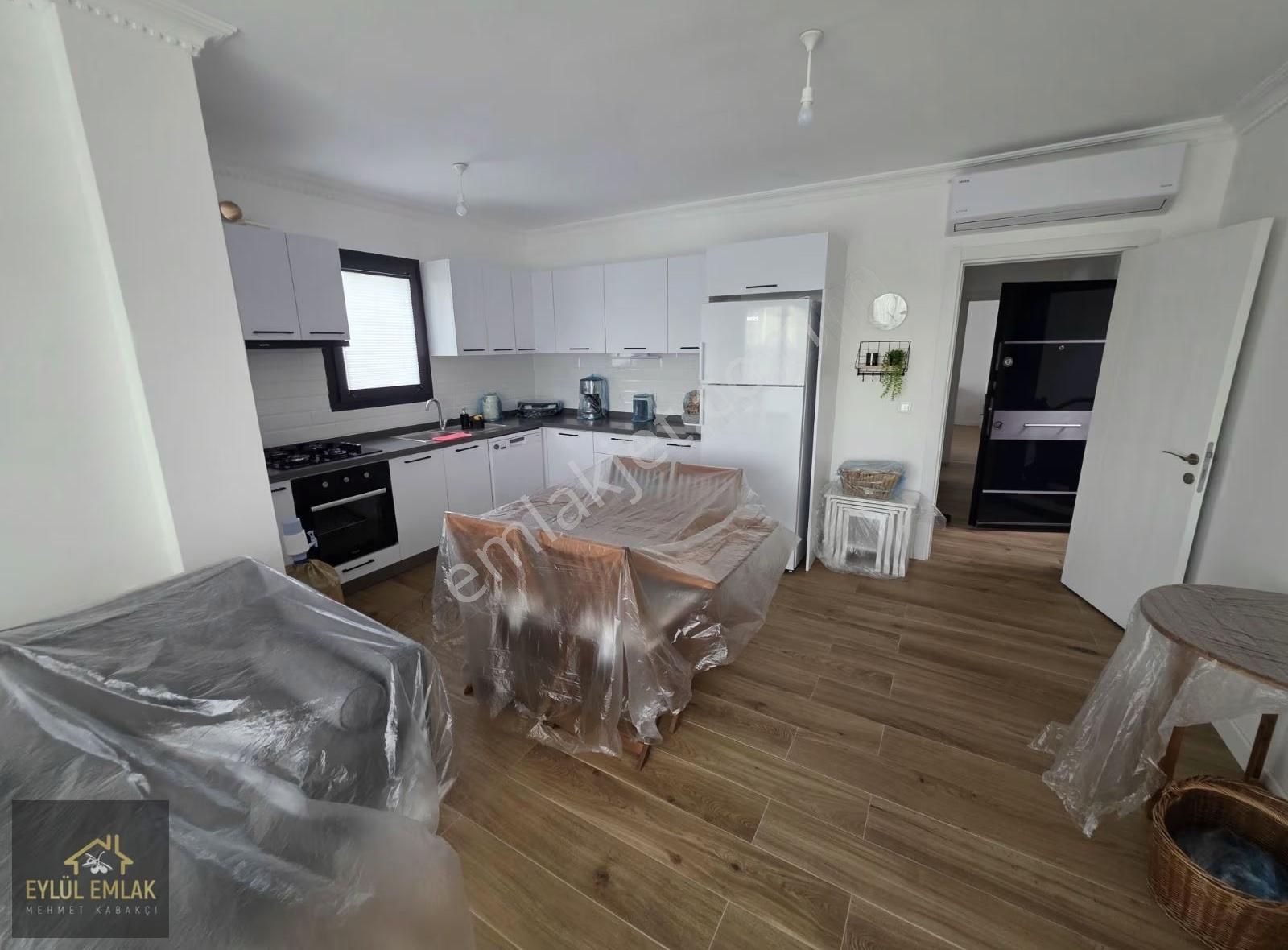 Mumcularda Eşyalı Kiralık 2+1 Daire - Görsel 3