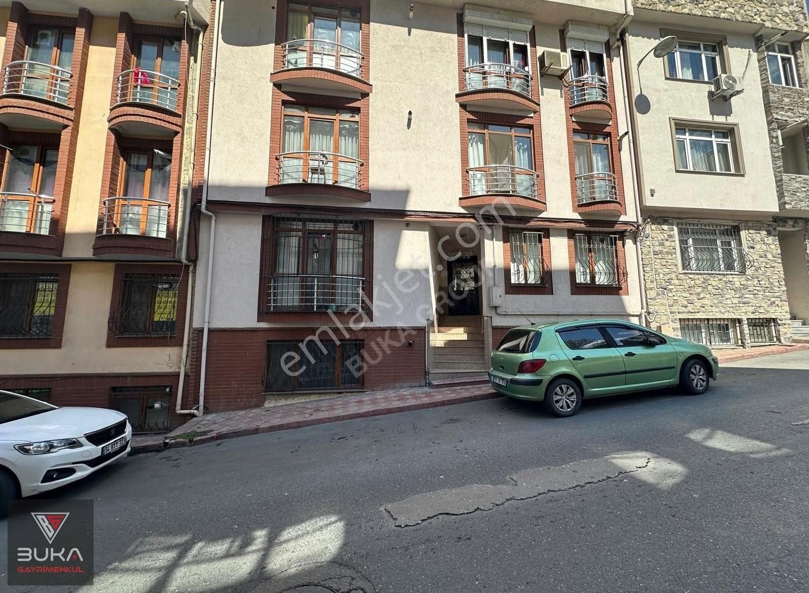 Zeynep Kamil Yakını Kaçırılmayacak Fırsat 2+1 Satılık Daire - Görsel 8