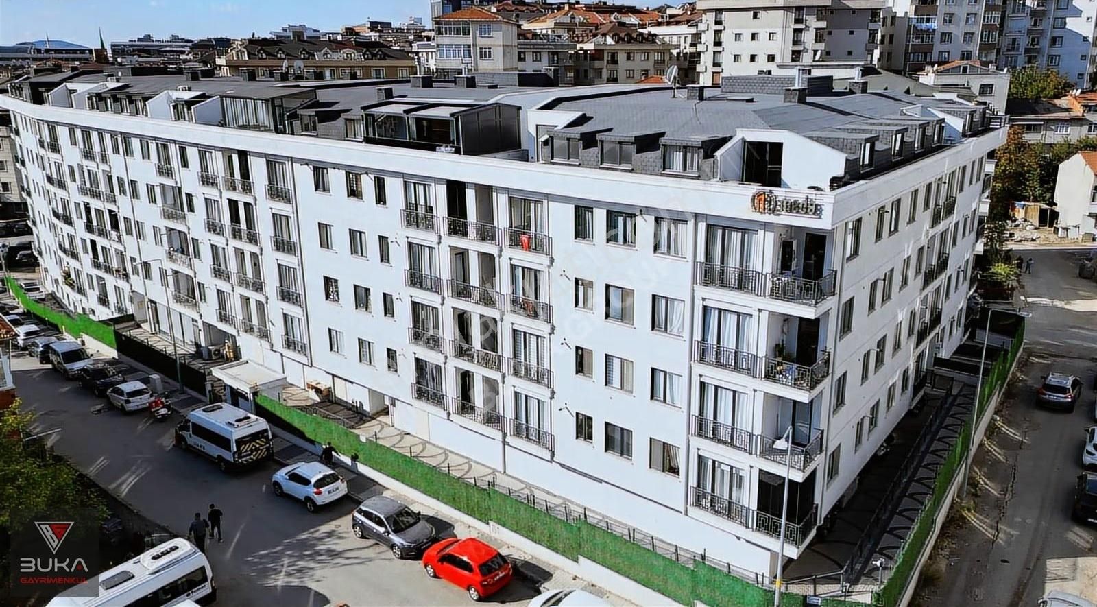 7/24 Güvenlikli Meda Marmara 1 Sitesinde Kiralık 2+1 Daire