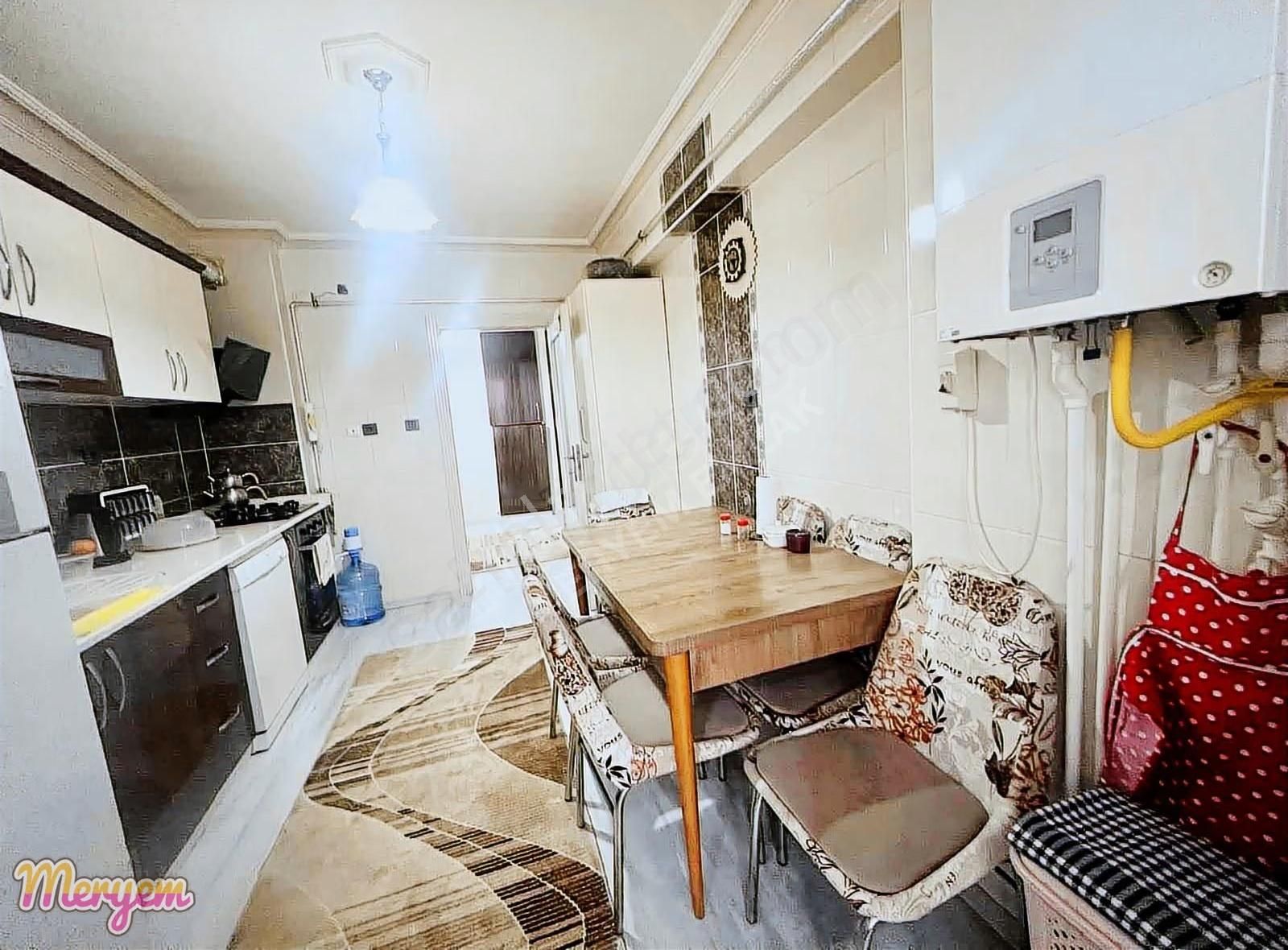 8 Cadde Çok Yakın Kök Tapulu 3+1 Geniş Satılık İçi Yapılı Daire - Görsel 23