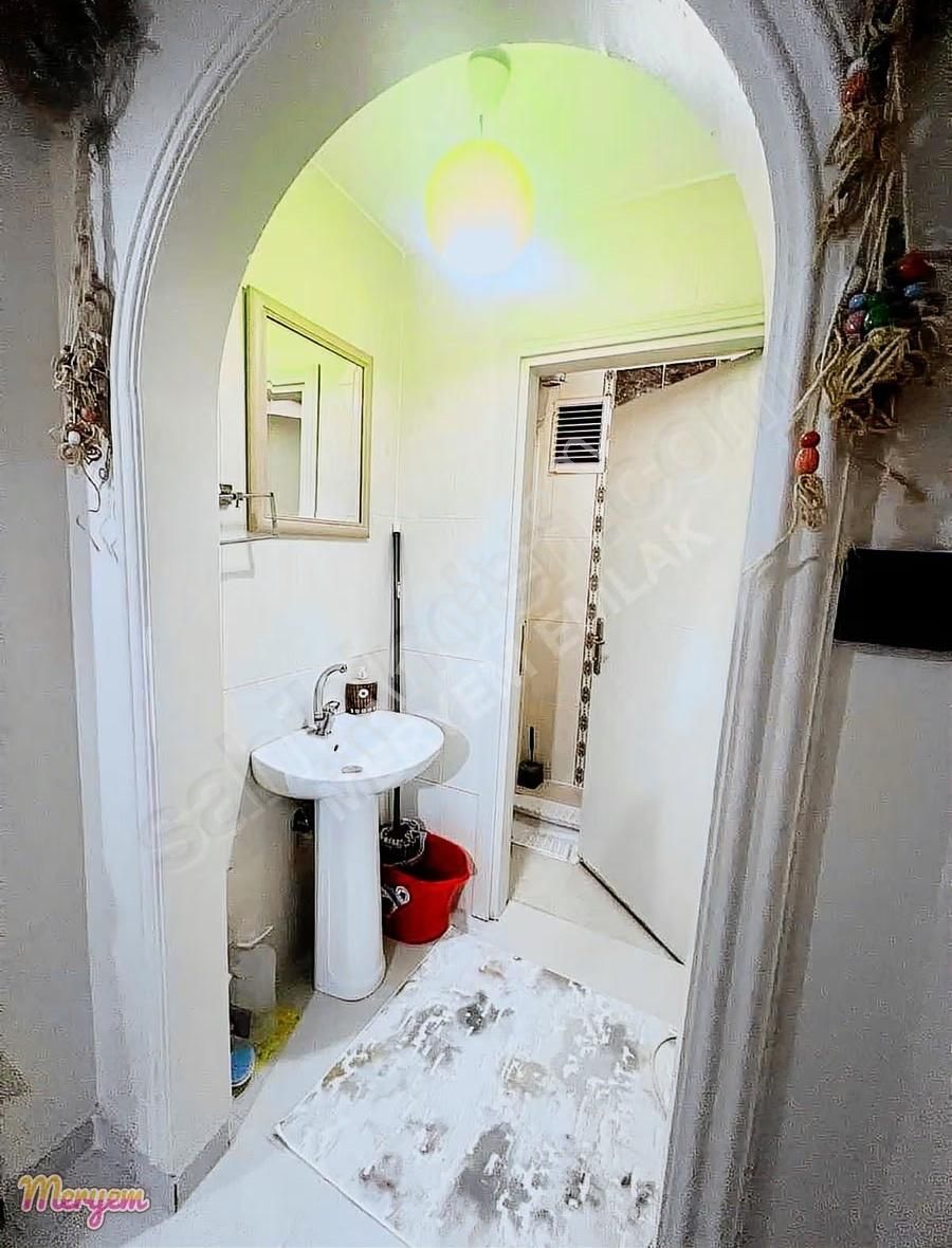 8 Cadde Çok Yakın Kök Tapulu 3+1 Geniş Satılık İçi Yapılı Daire - Görsel 2