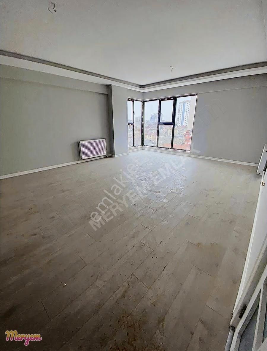 Güneşevlerin Dibinde Satılık 4 Katta 4+1 Daire - Görsel 3