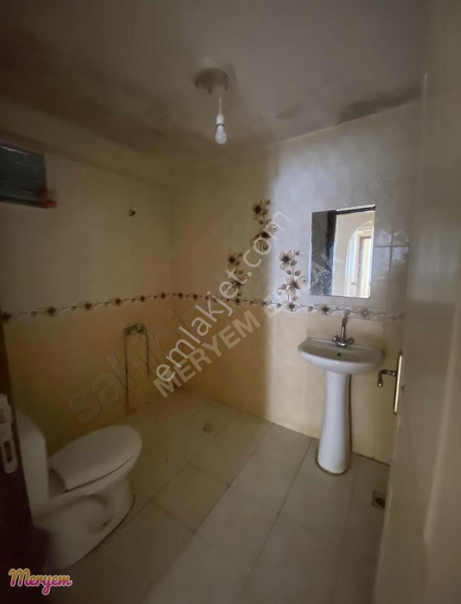 Meryem Emlak Tan Beşikkaya Cadde Üzeri 1 Katta 3+1 Kiralık Daire - Görsel 20