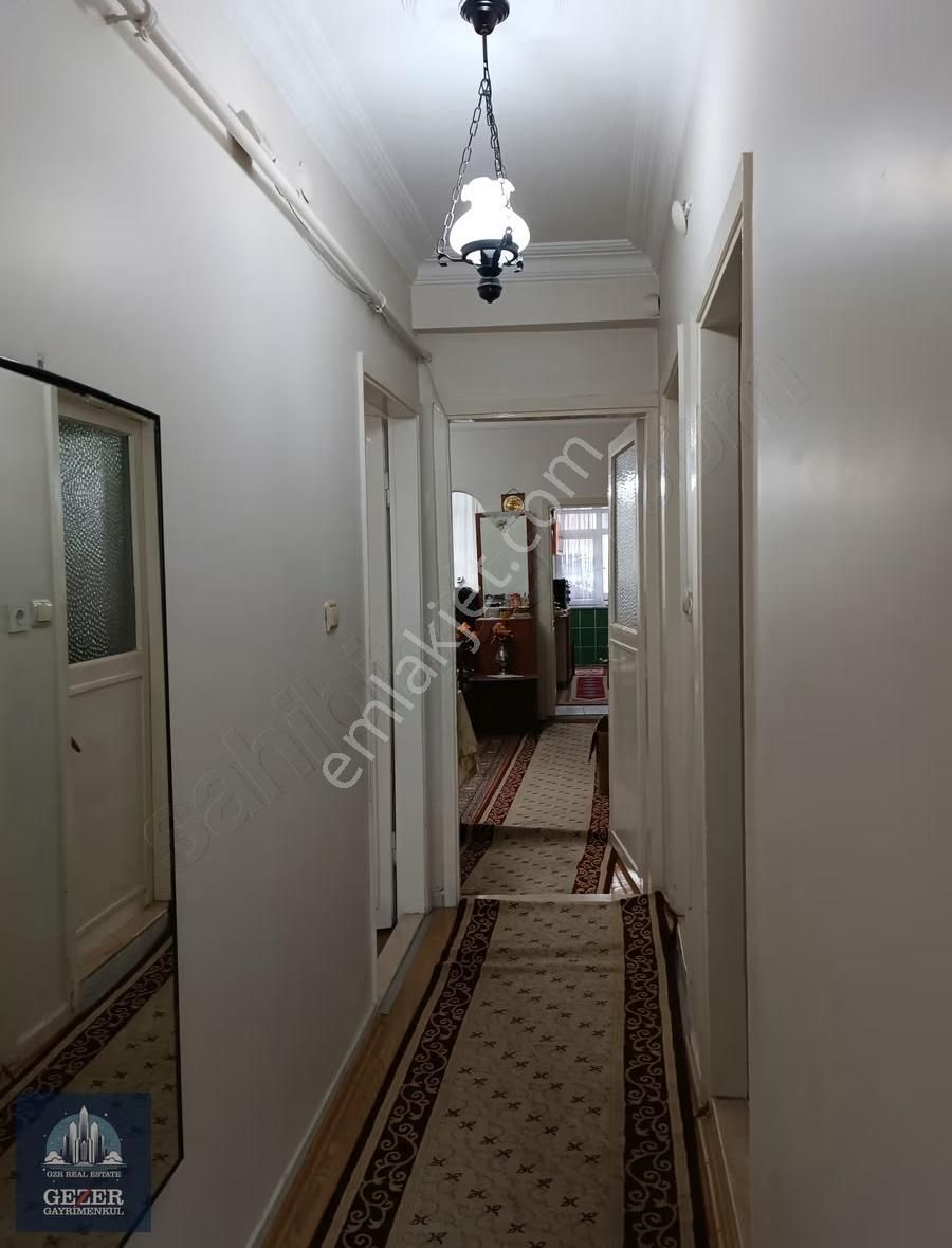 Küçükköyde Mükemmel Konumda Krediye Uygun Giriş Kat Daire - Görsel 11