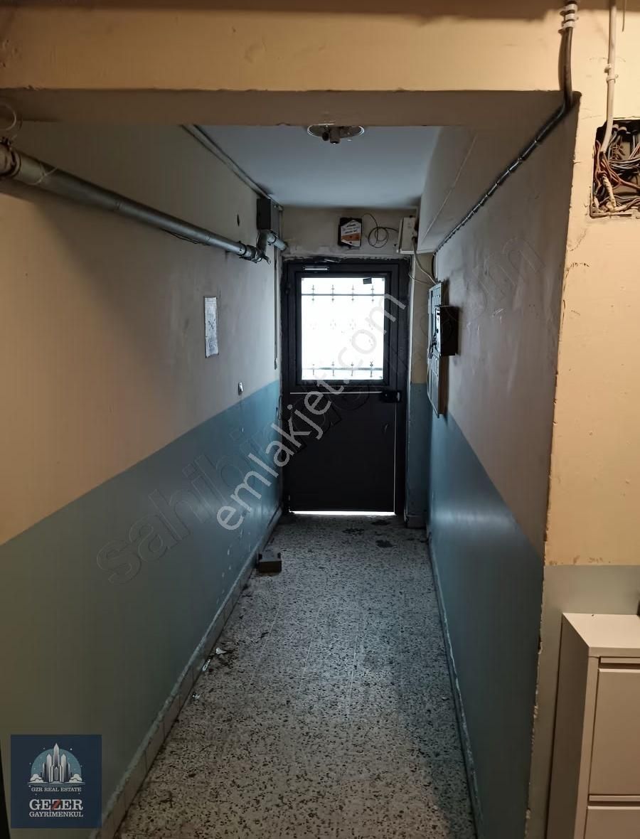 Küçükköyde Mükemmel Konumda Krediye Uygun Giriş Kat Daire - Görsel 7