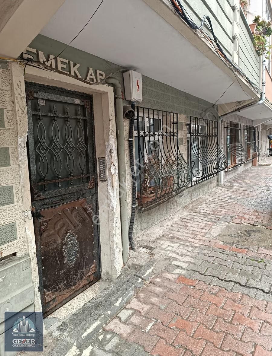 Küçükköyde Mükemmel Konumda Krediye Uygun Giriş Kat Daire - Görsel 18