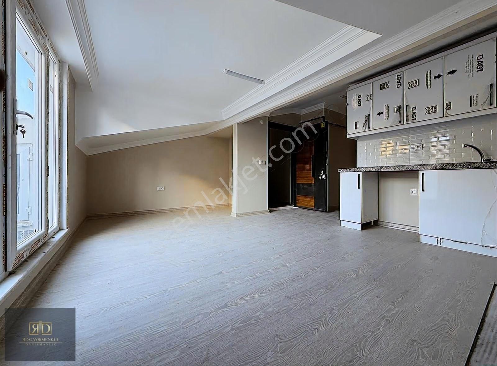 Gültepe Harmantepe'de Sıfır Binada Manzaralı 2+1 Kiralık - Görsel 2