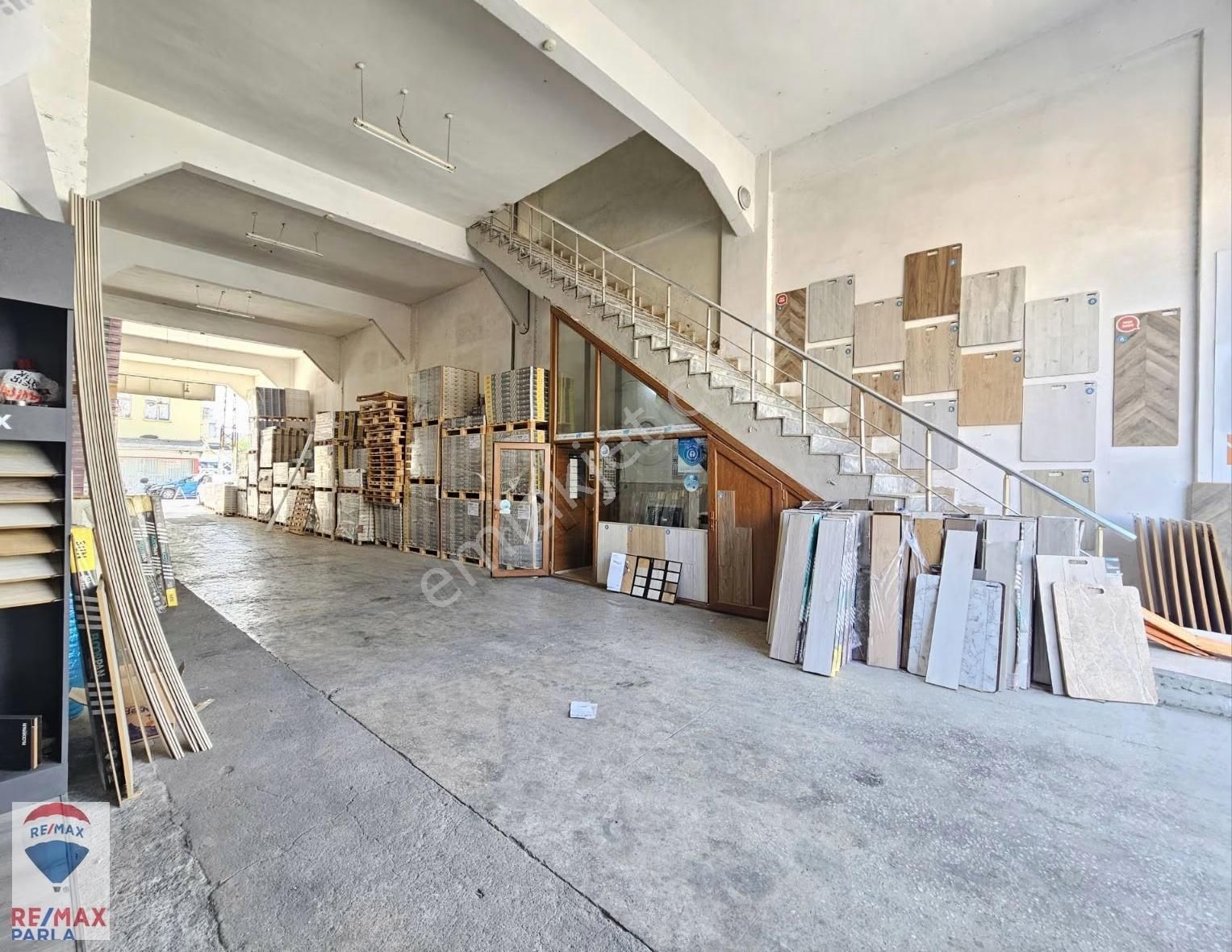 Canik / Piazza Avm Arkası Satılık 1000 M2 4 Katlı Dükkan - Görsel 6